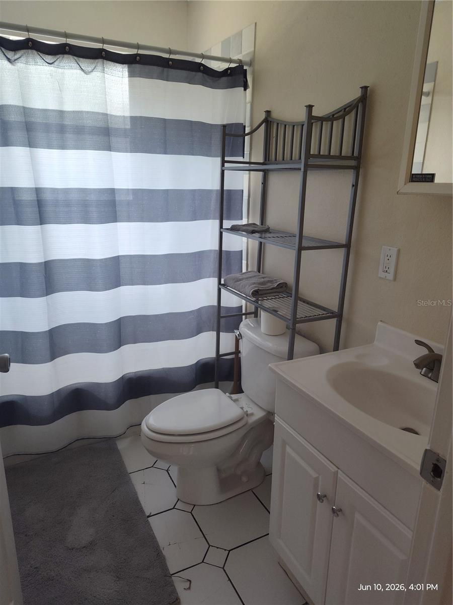 SILVER SPGS SHORES 38 - Residential Lease