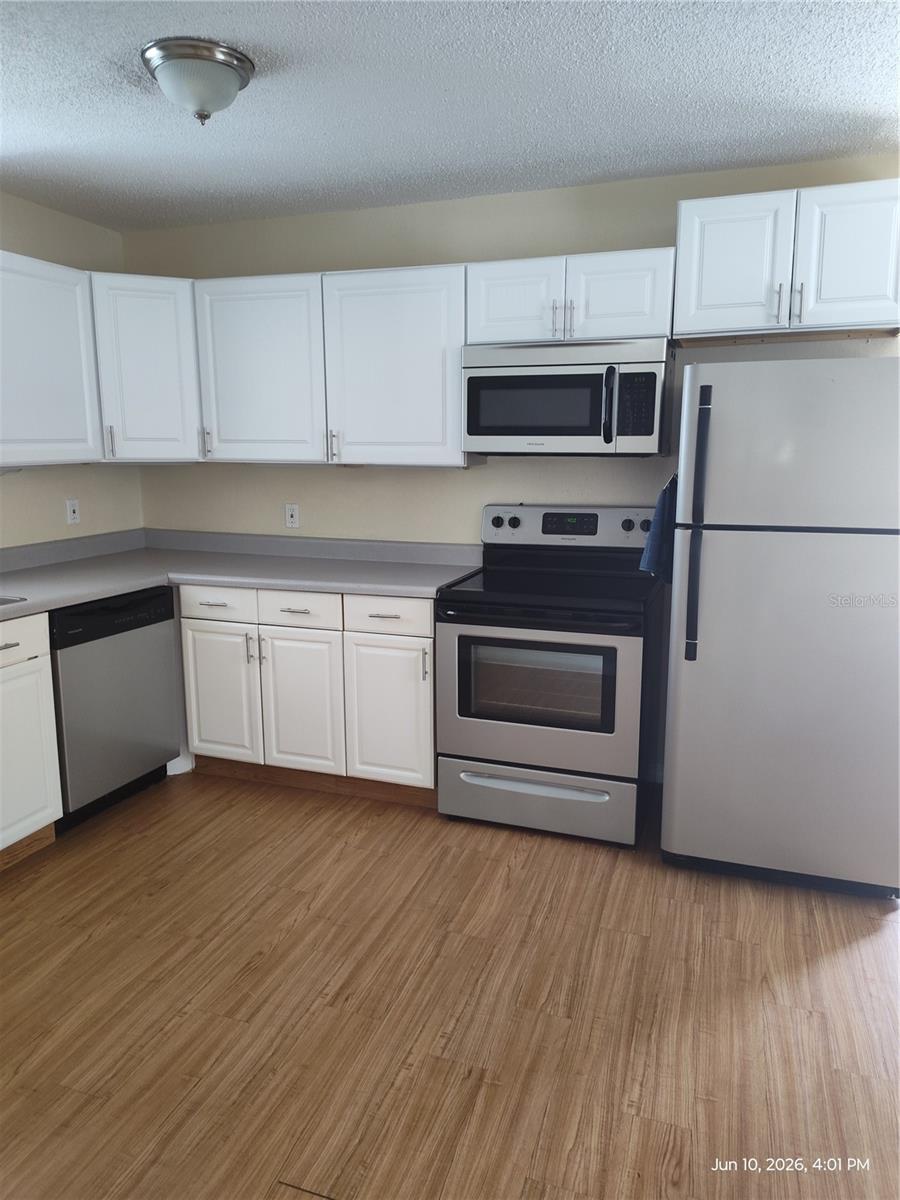 SILVER SPGS SHORES 38 - Residential Lease