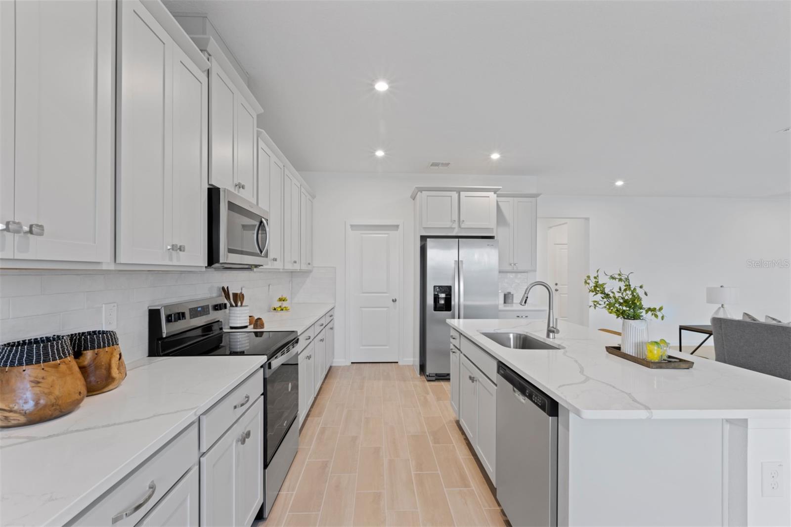 MEADOWLARK LANDING - Residential