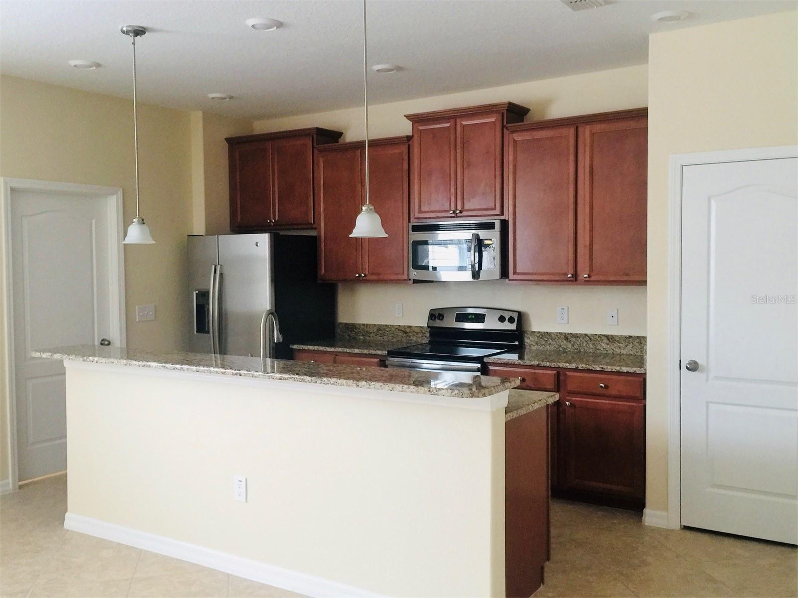 WINDERMERE SOUND PH 2 - Residential Lease