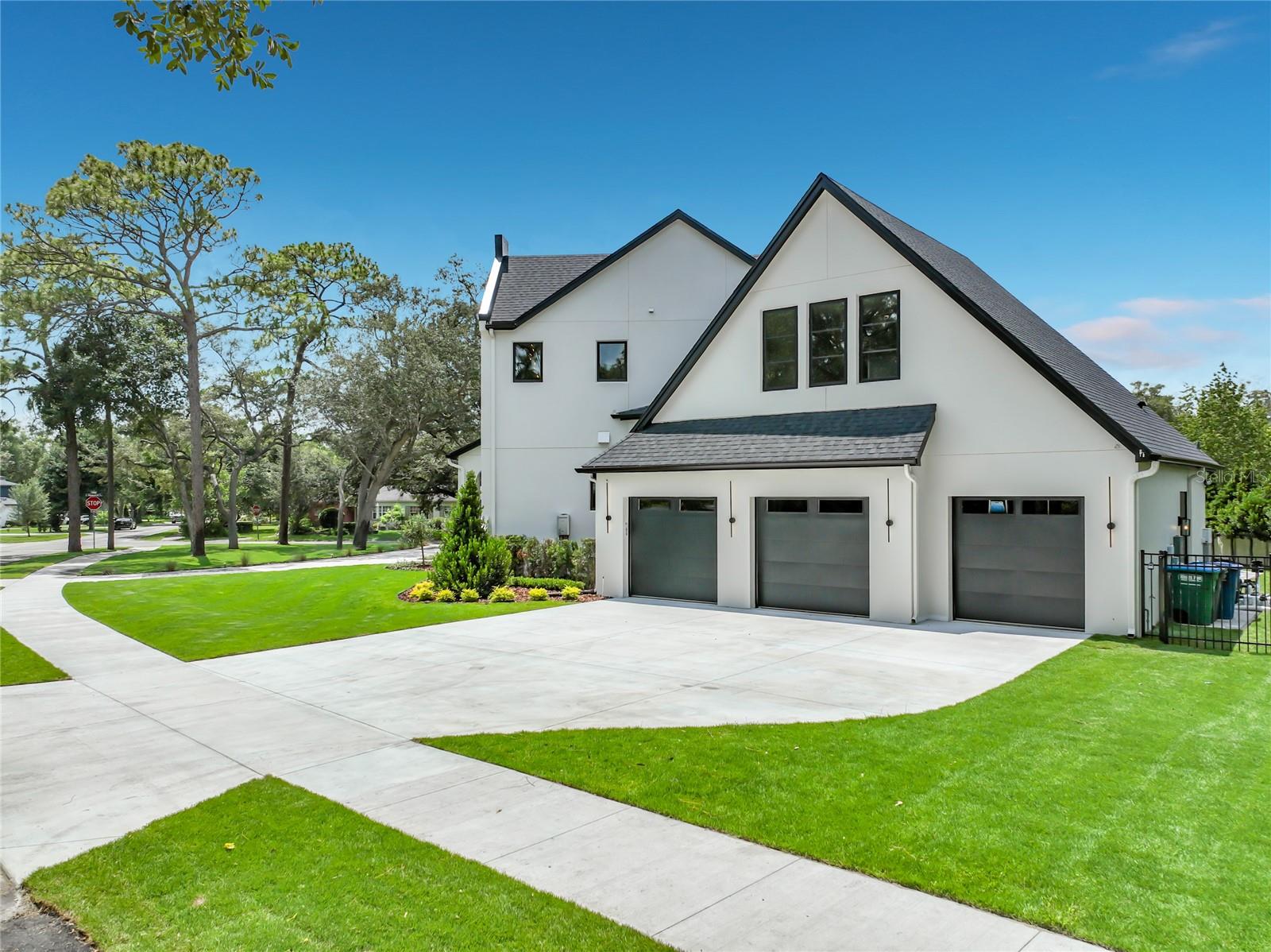 LAKE FOREST PARK - Residential