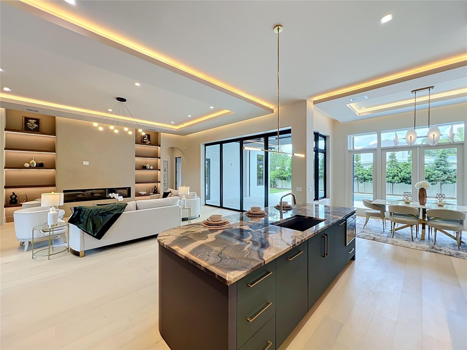 LAKE FOREST PARK - Residential