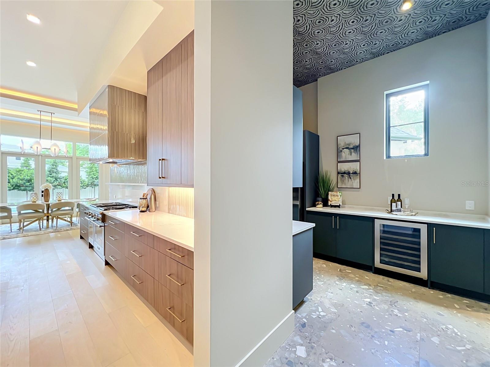 LAKE FOREST PARK - Residential