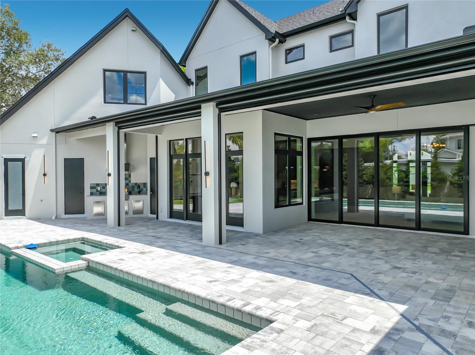 LAKE FOREST PARK - Residential