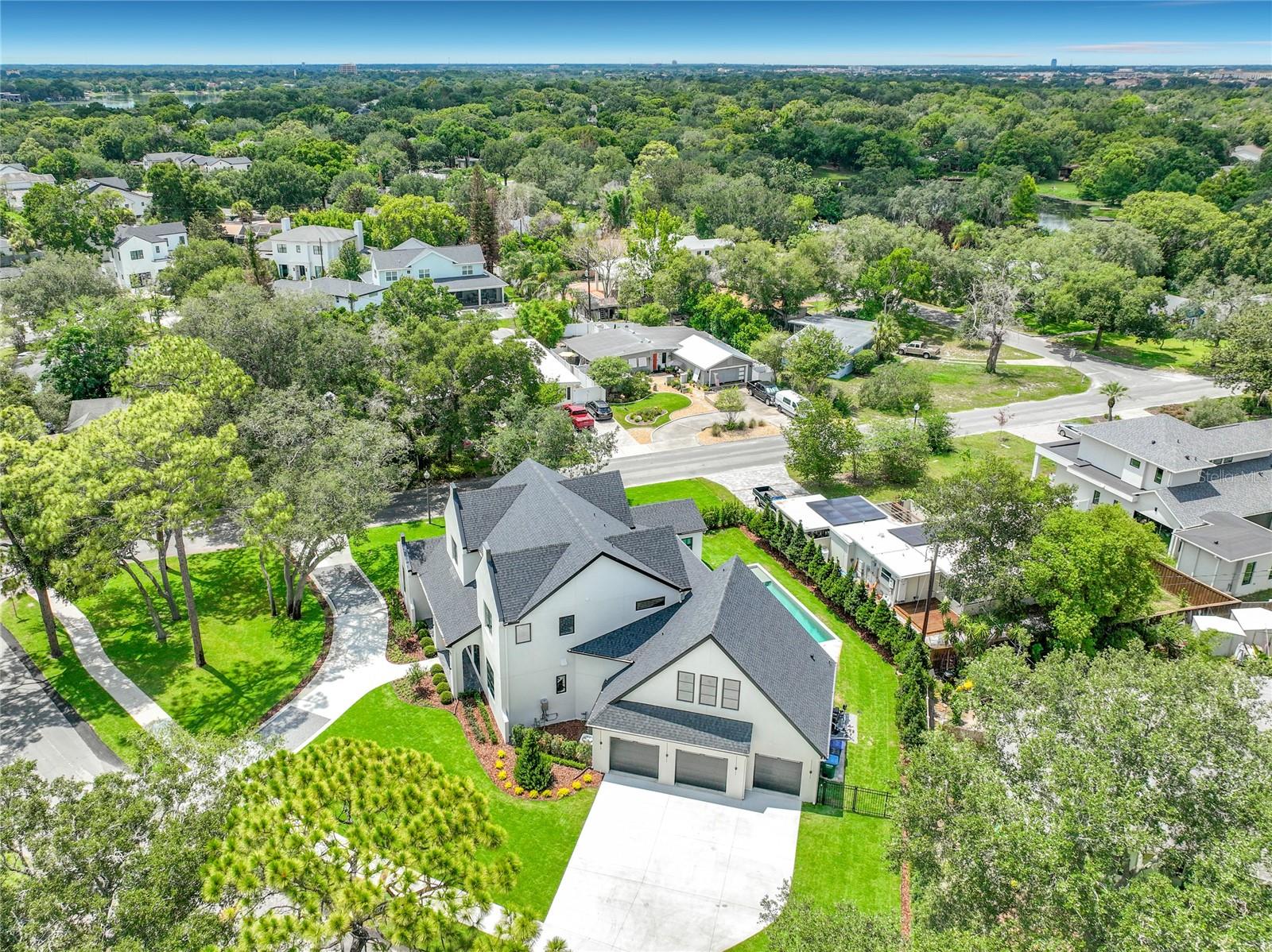 LAKE FOREST PARK - Residential