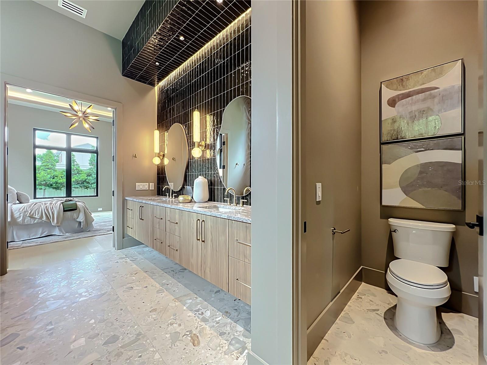 LAKE FOREST PARK - Residential