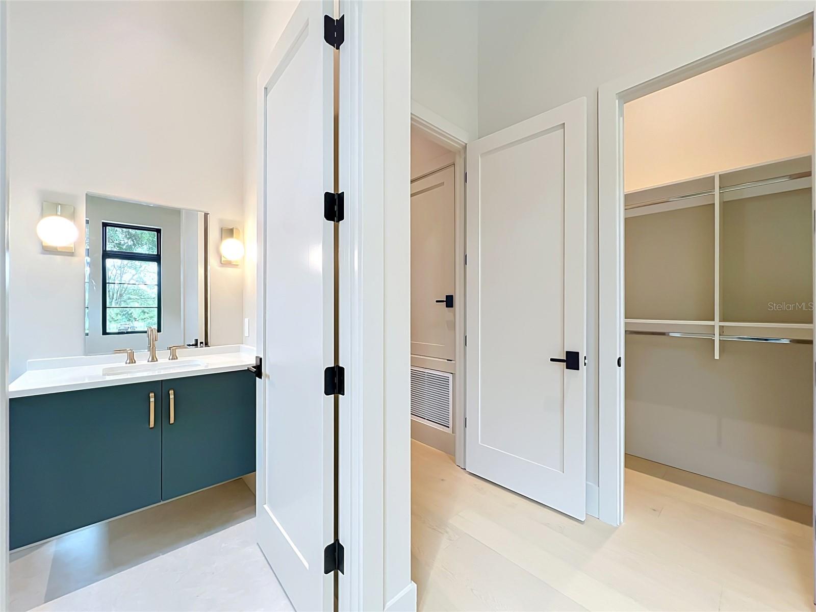 LAKE FOREST PARK - Residential