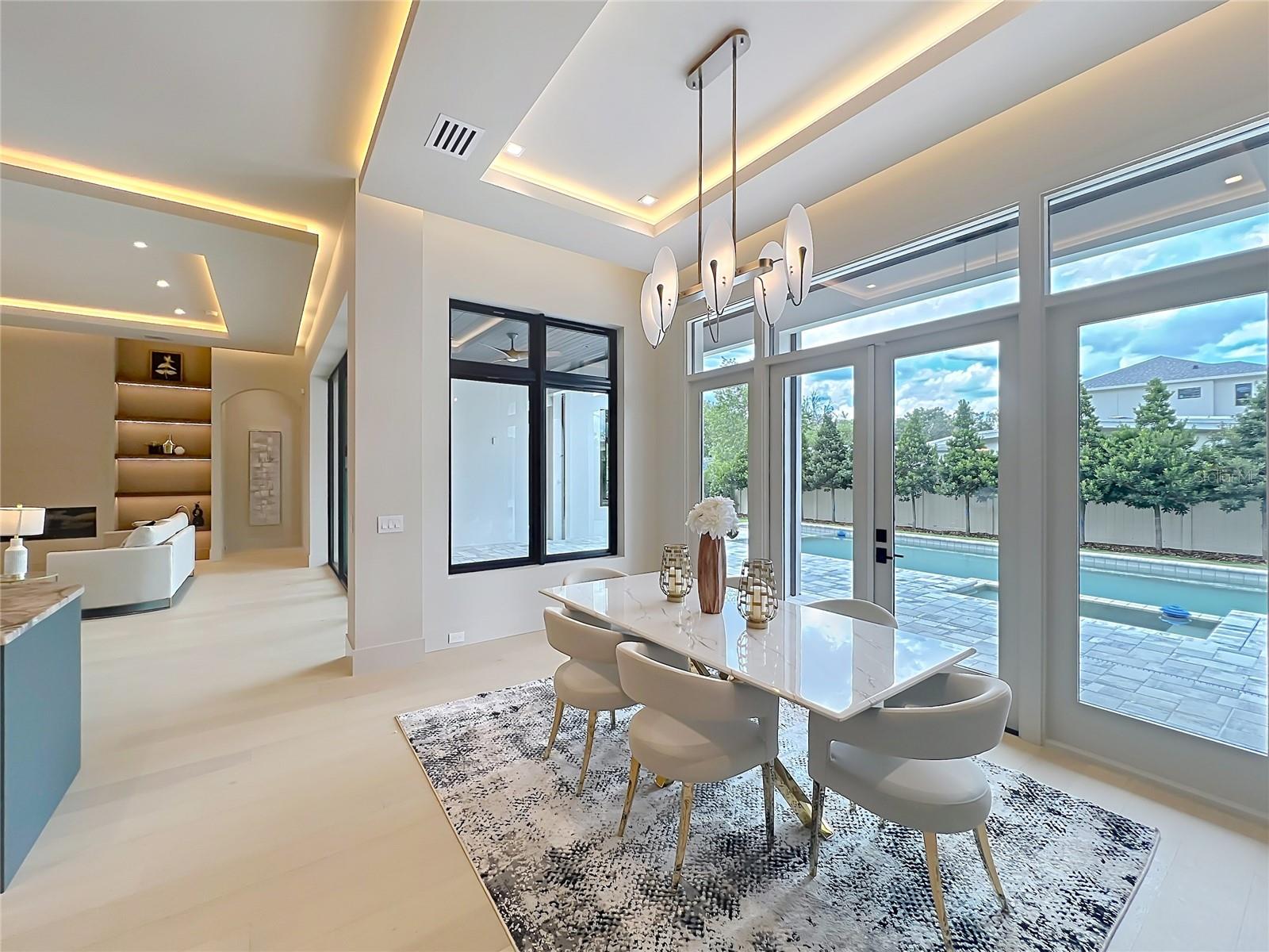 LAKE FOREST PARK - Residential
