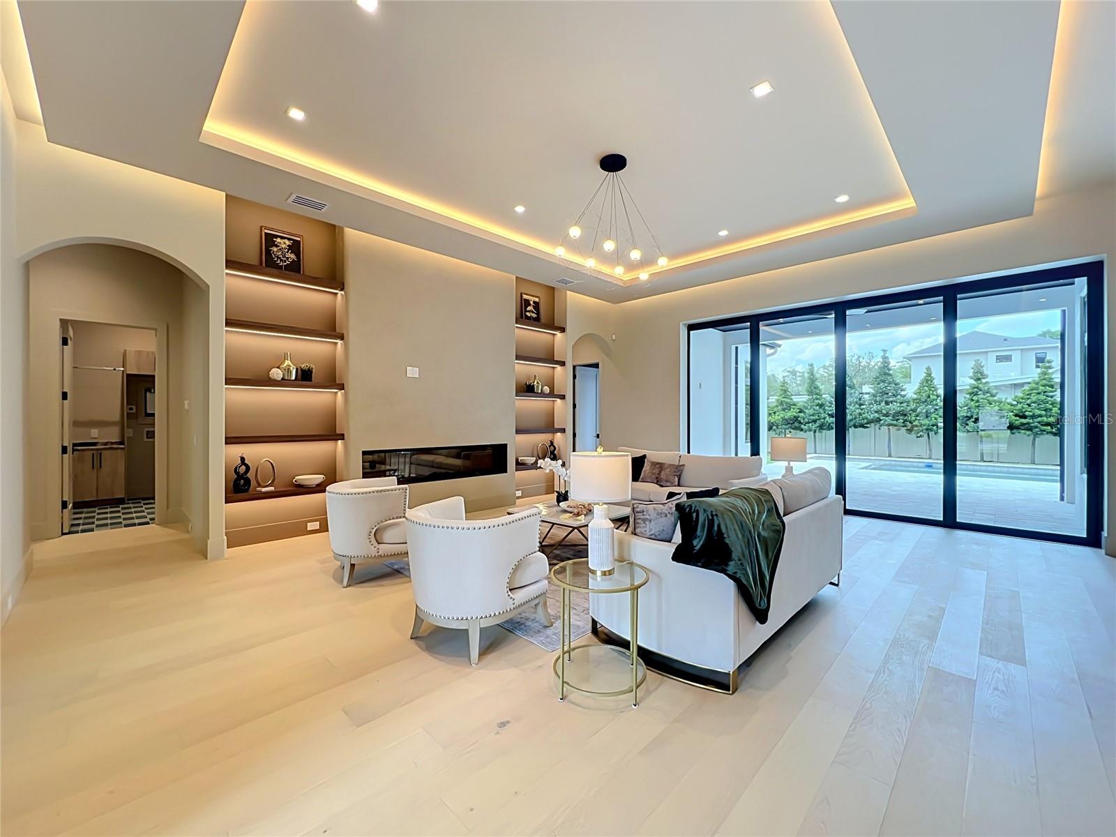 LAKE FOREST PARK - Residential