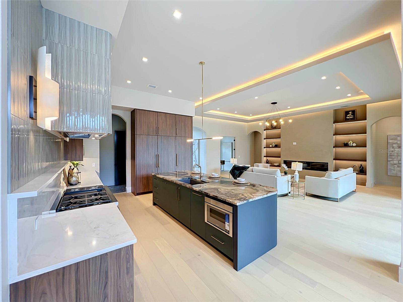 LAKE FOREST PARK - Residential