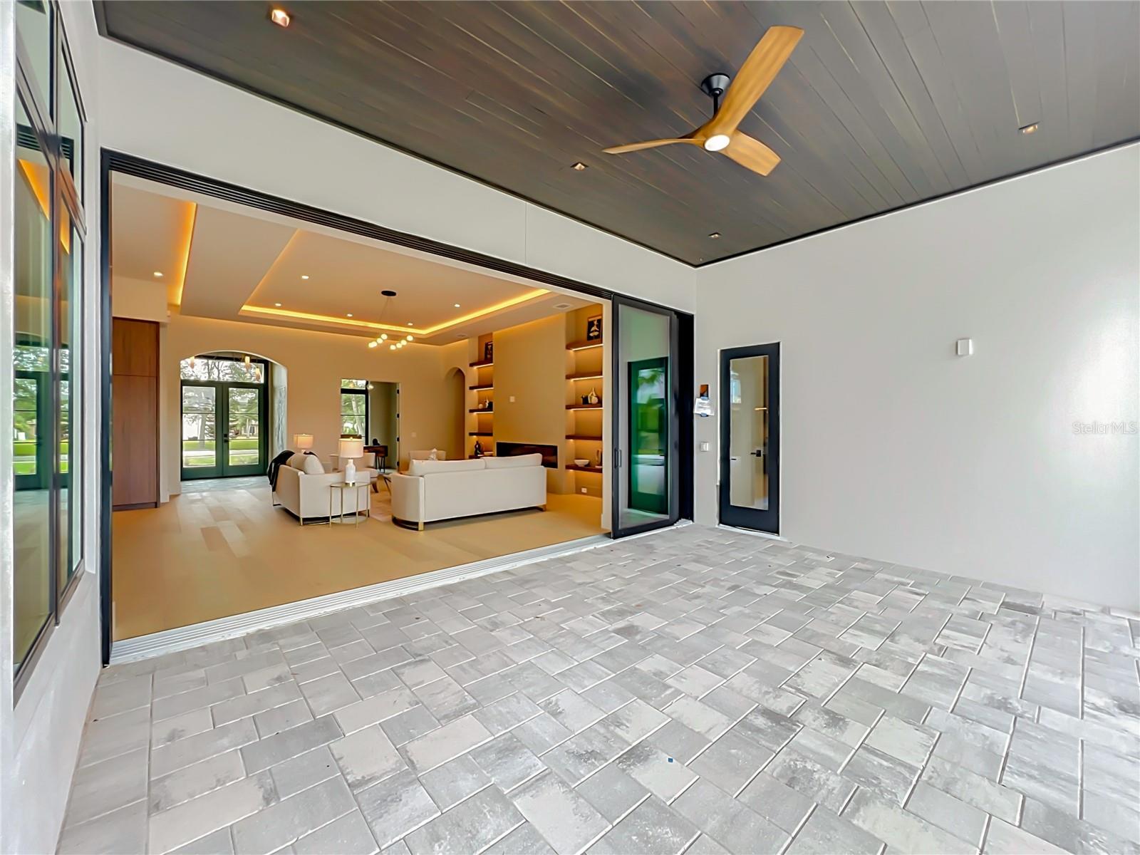 LAKE FOREST PARK - Residential