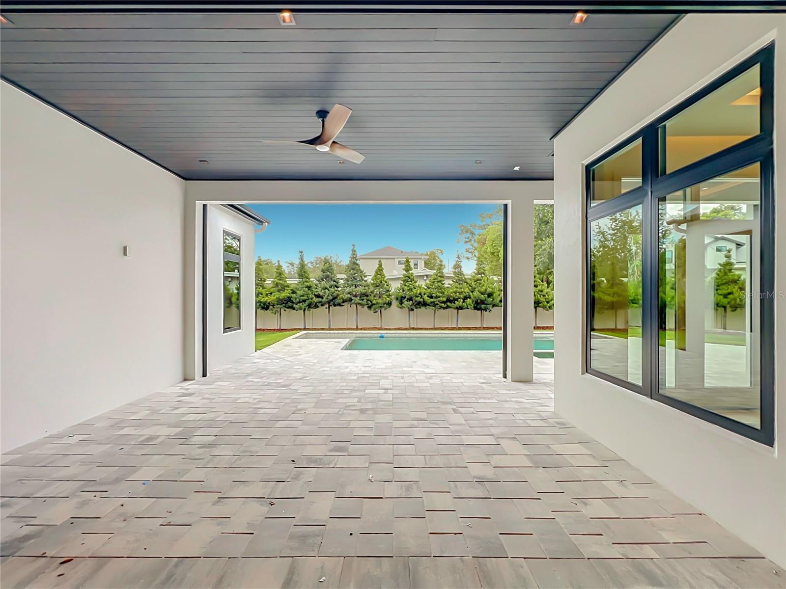 LAKE FOREST PARK - Residential
