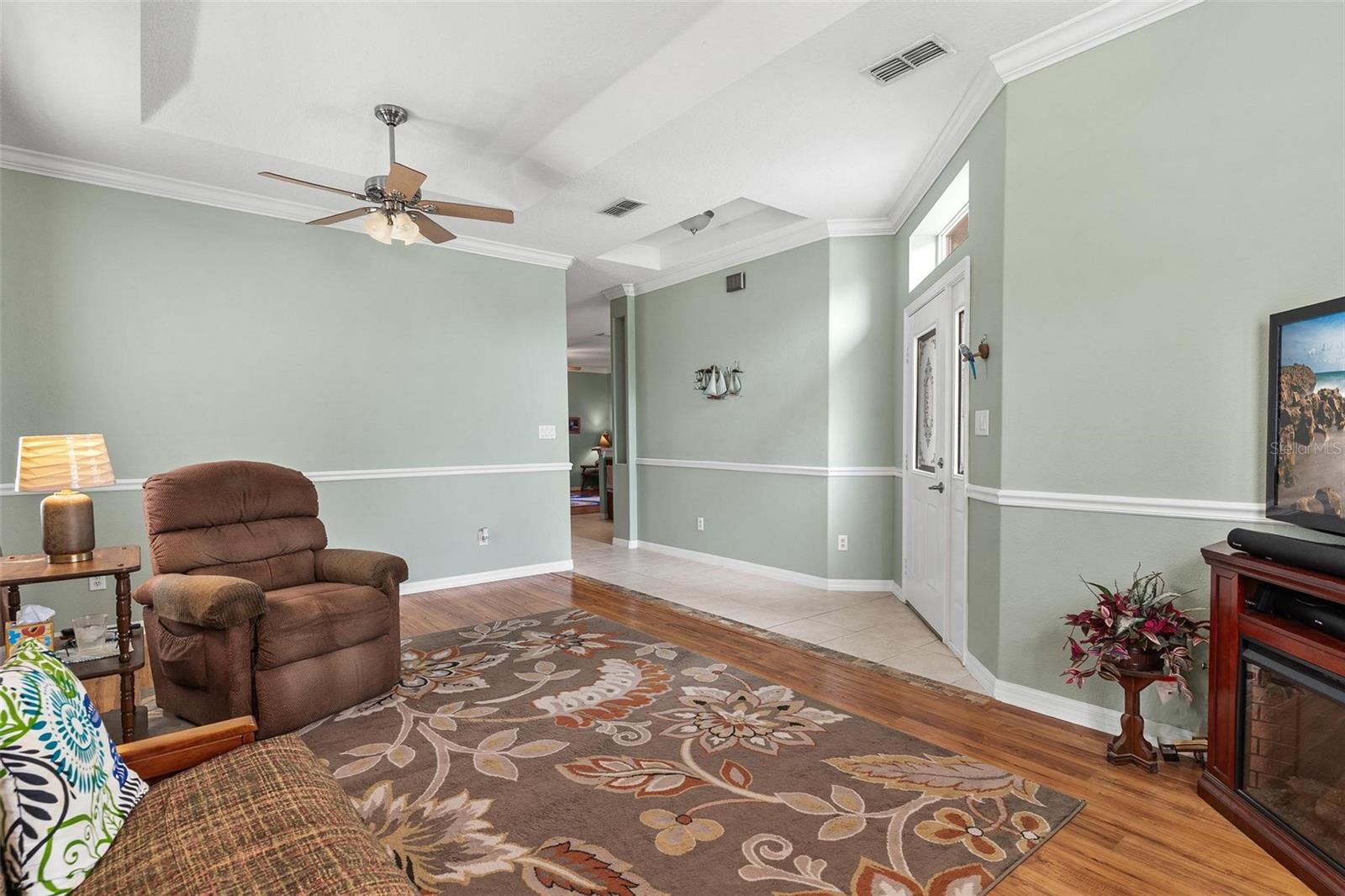 GRAND ISLAND OAKS - Residential