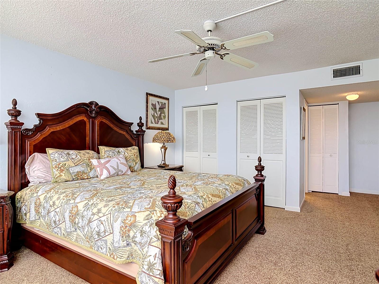 NAUTILUS CONDO - Residential