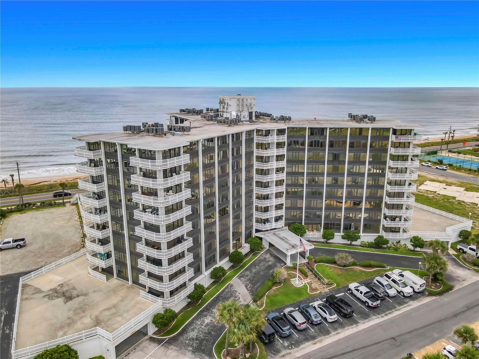 NAUTILUS CONDO - Residential