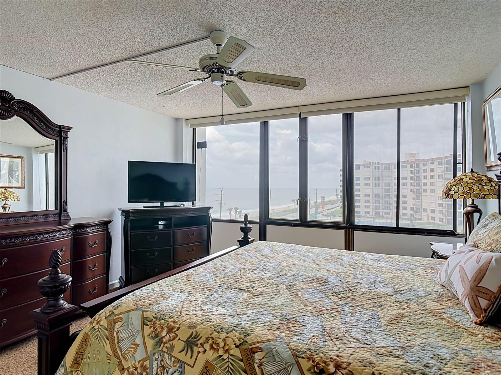 NAUTILUS CONDO - Residential