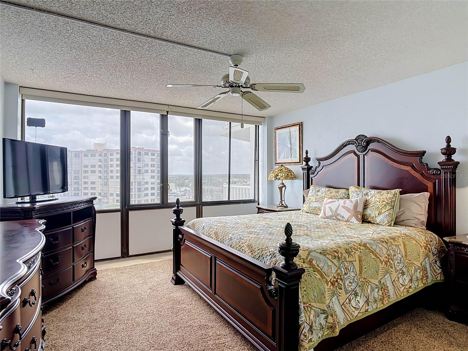 NAUTILUS CONDO - Residential