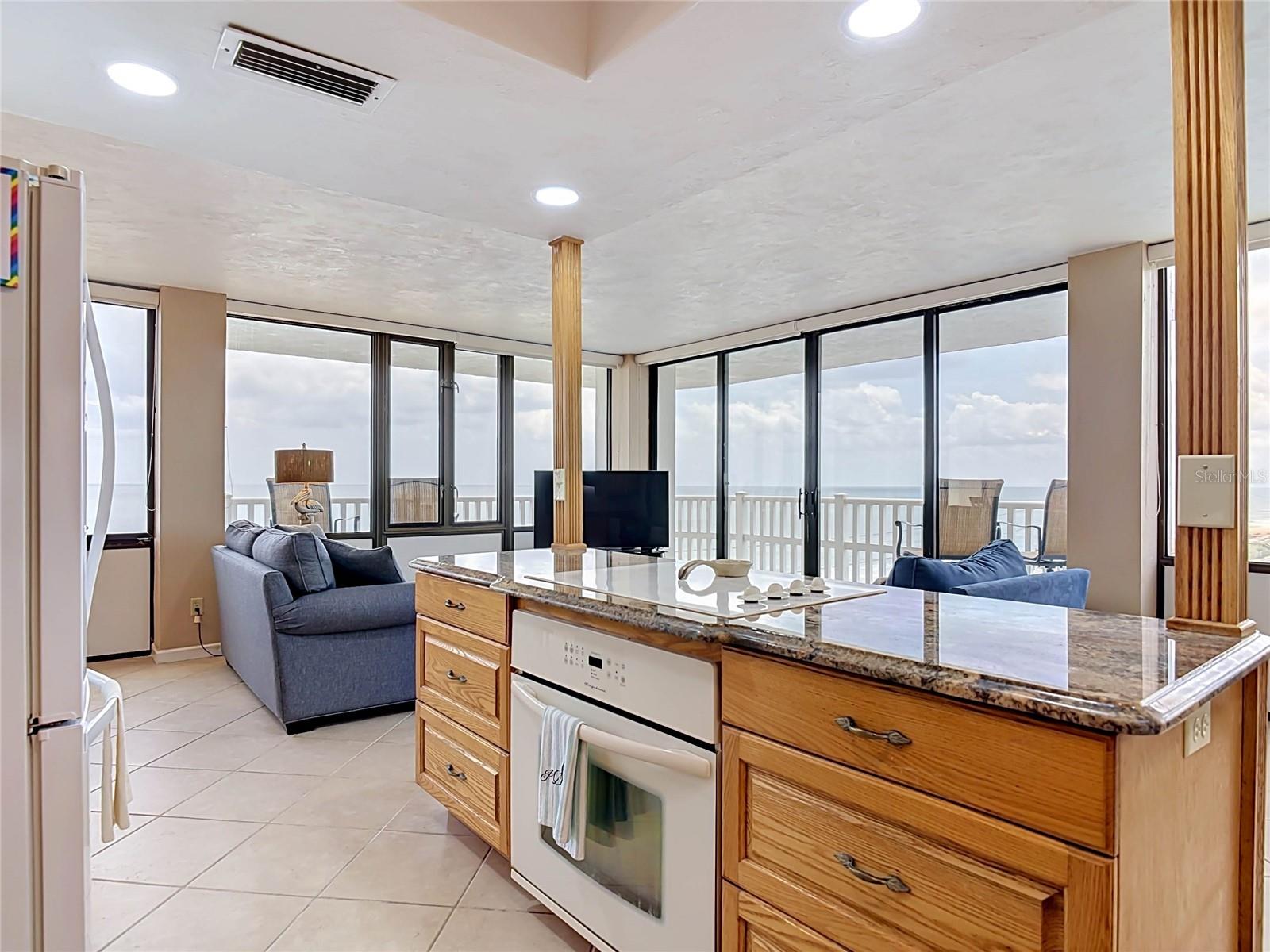 NAUTILUS CONDO - Residential