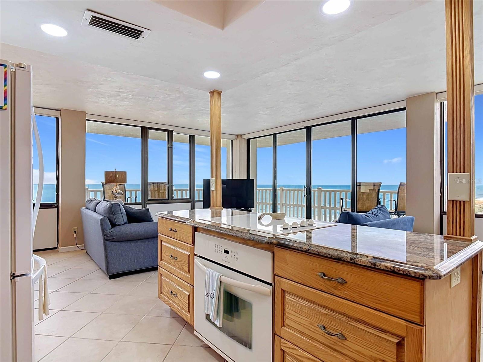 NAUTILUS CONDO - Residential