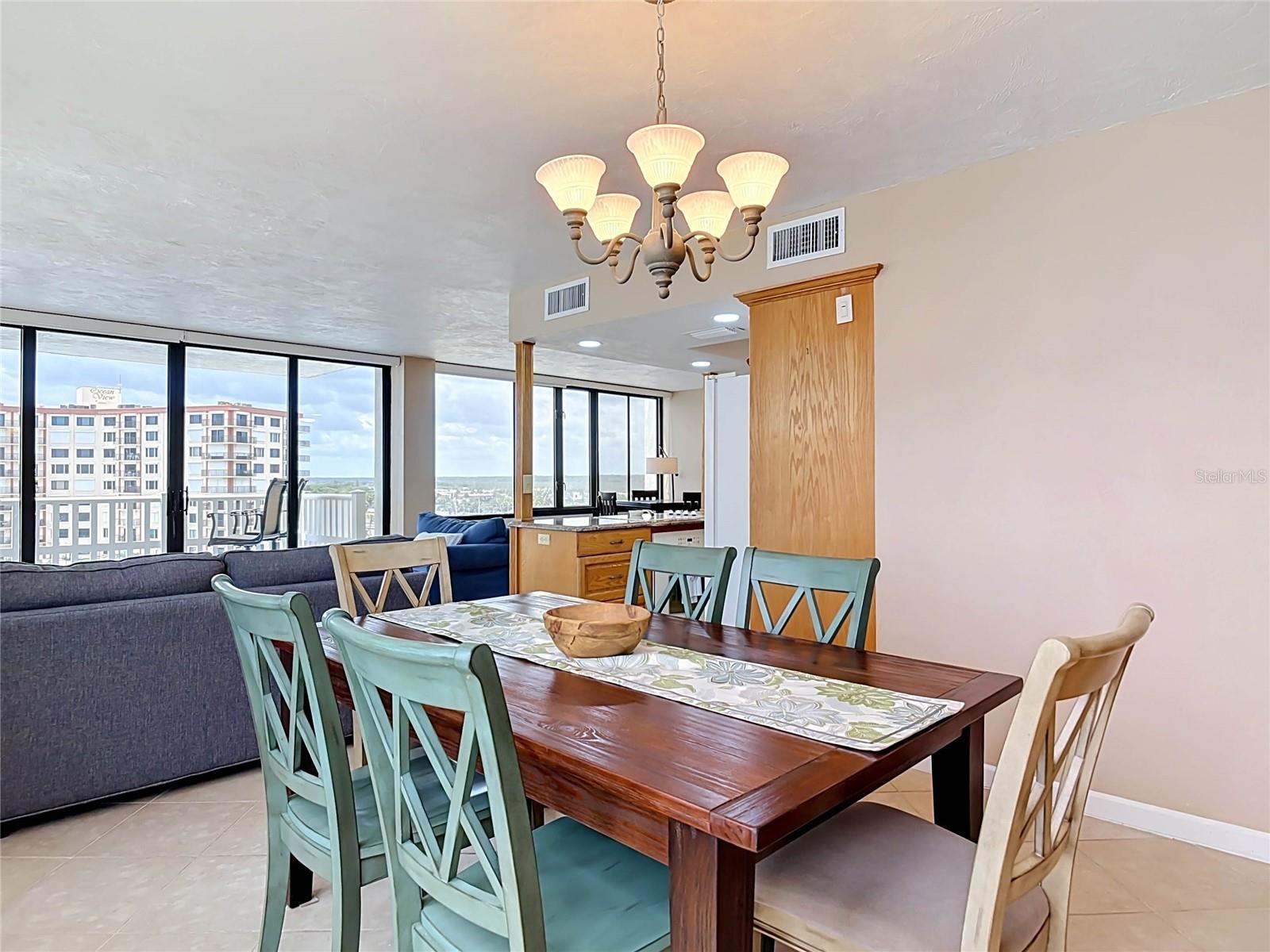 NAUTILUS CONDO - Residential