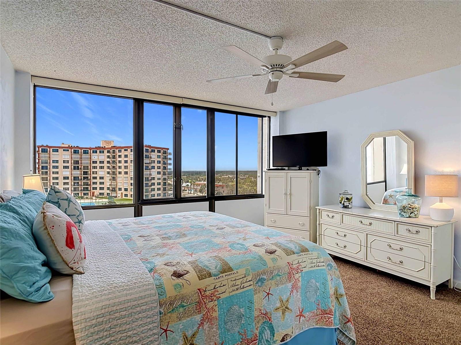 NAUTILUS CONDO - Residential