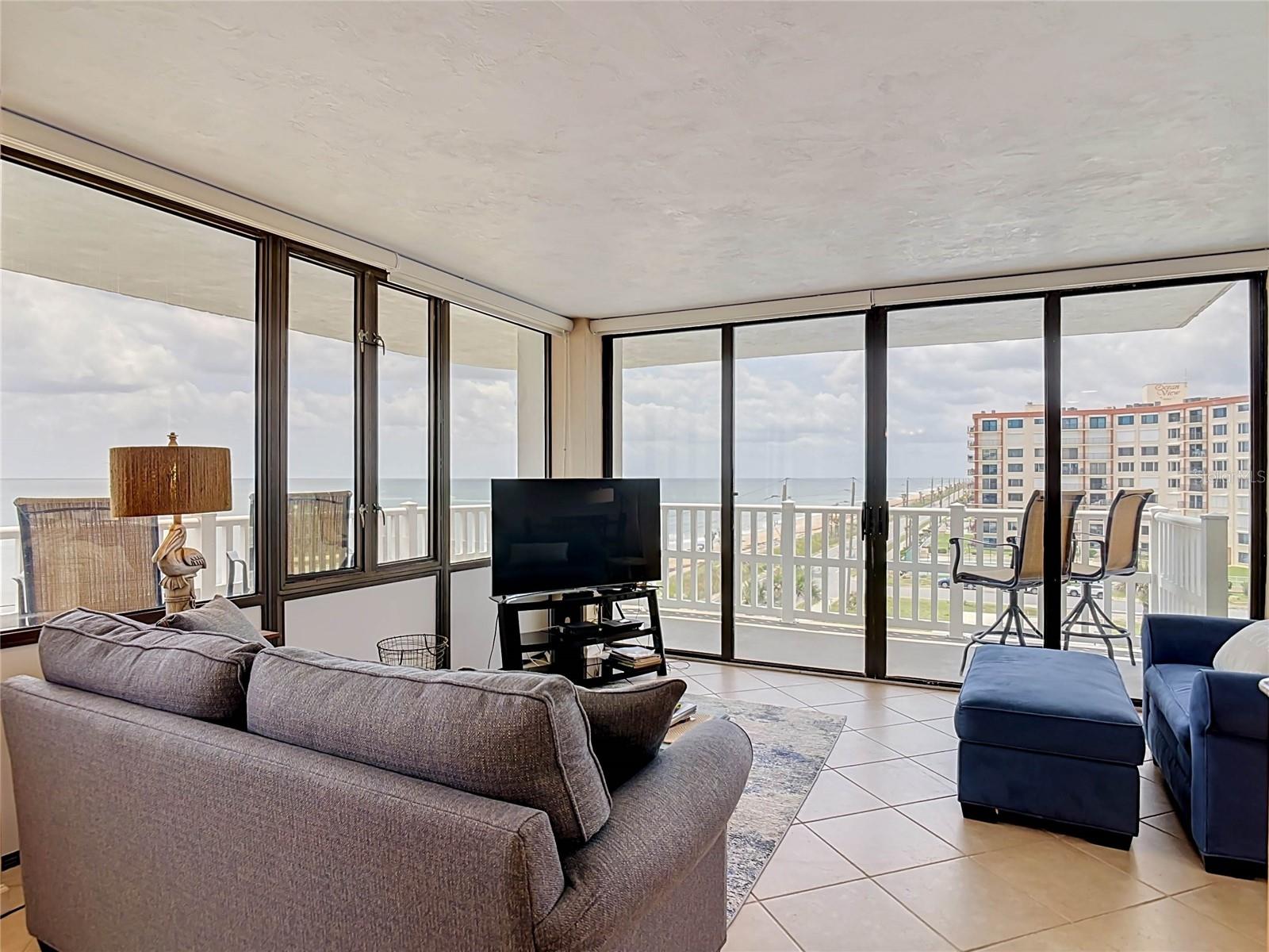 NAUTILUS CONDO - Residential