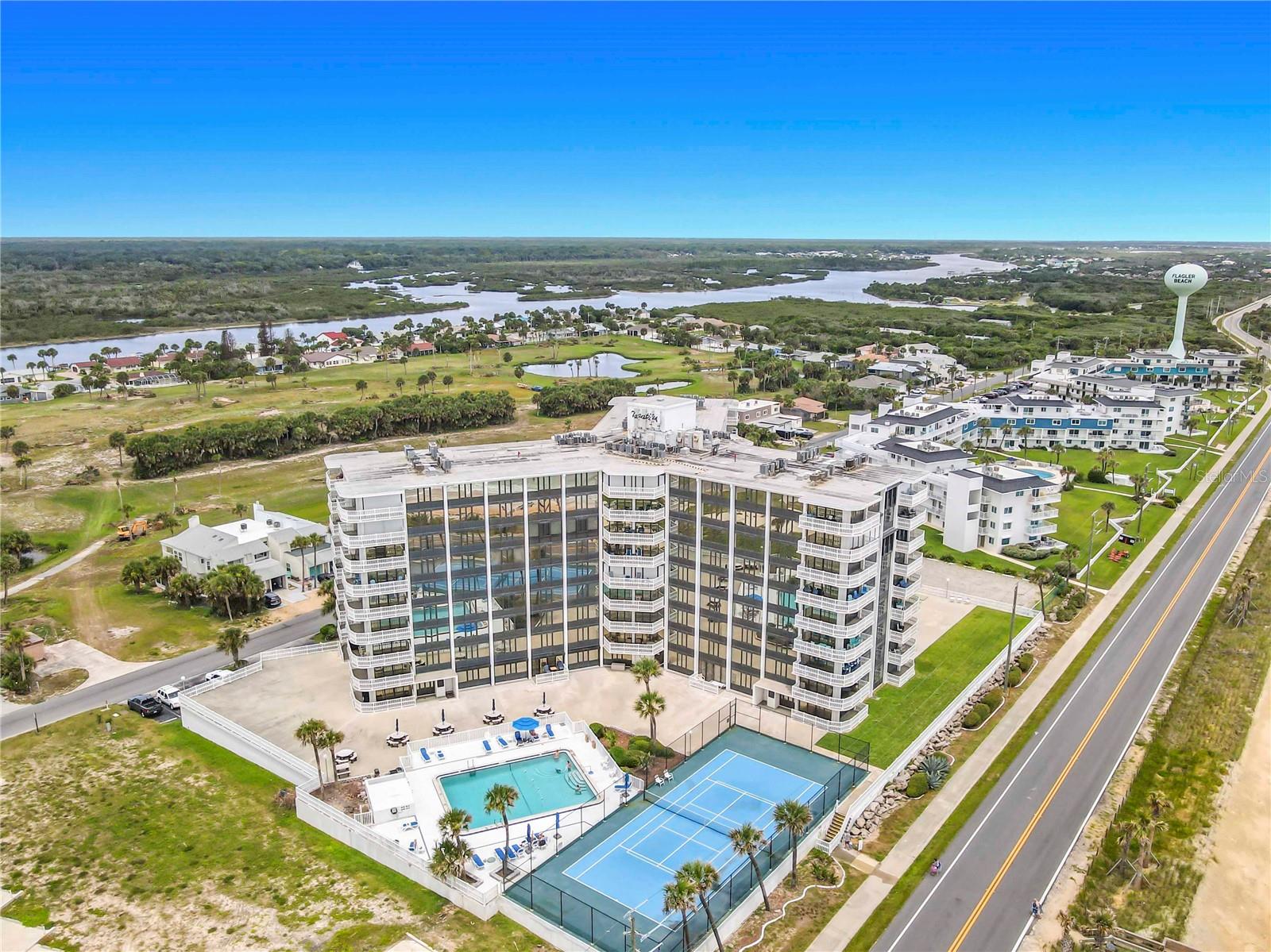 NAUTILUS CONDO - Residential