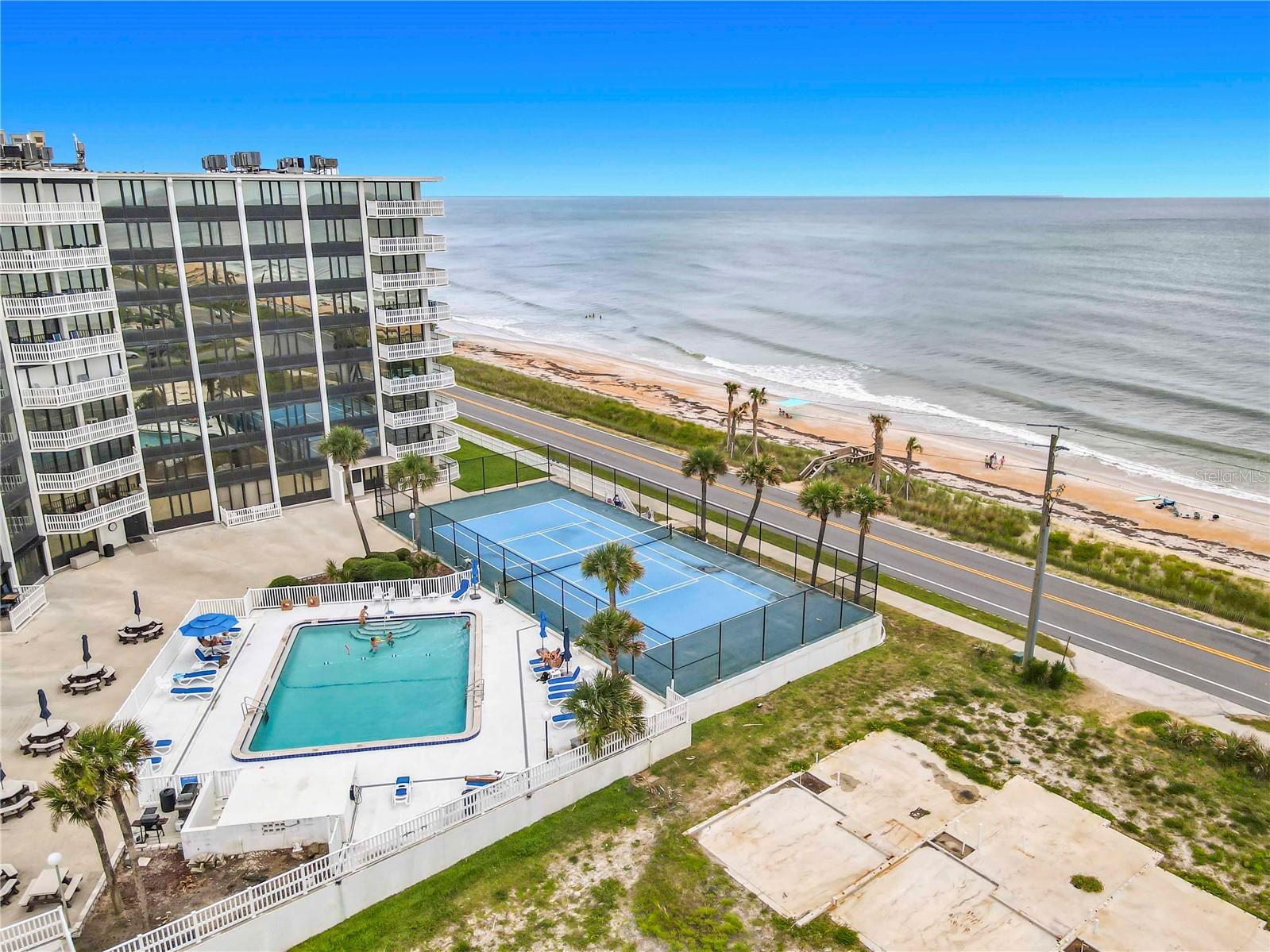 NAUTILUS CONDO - Residential