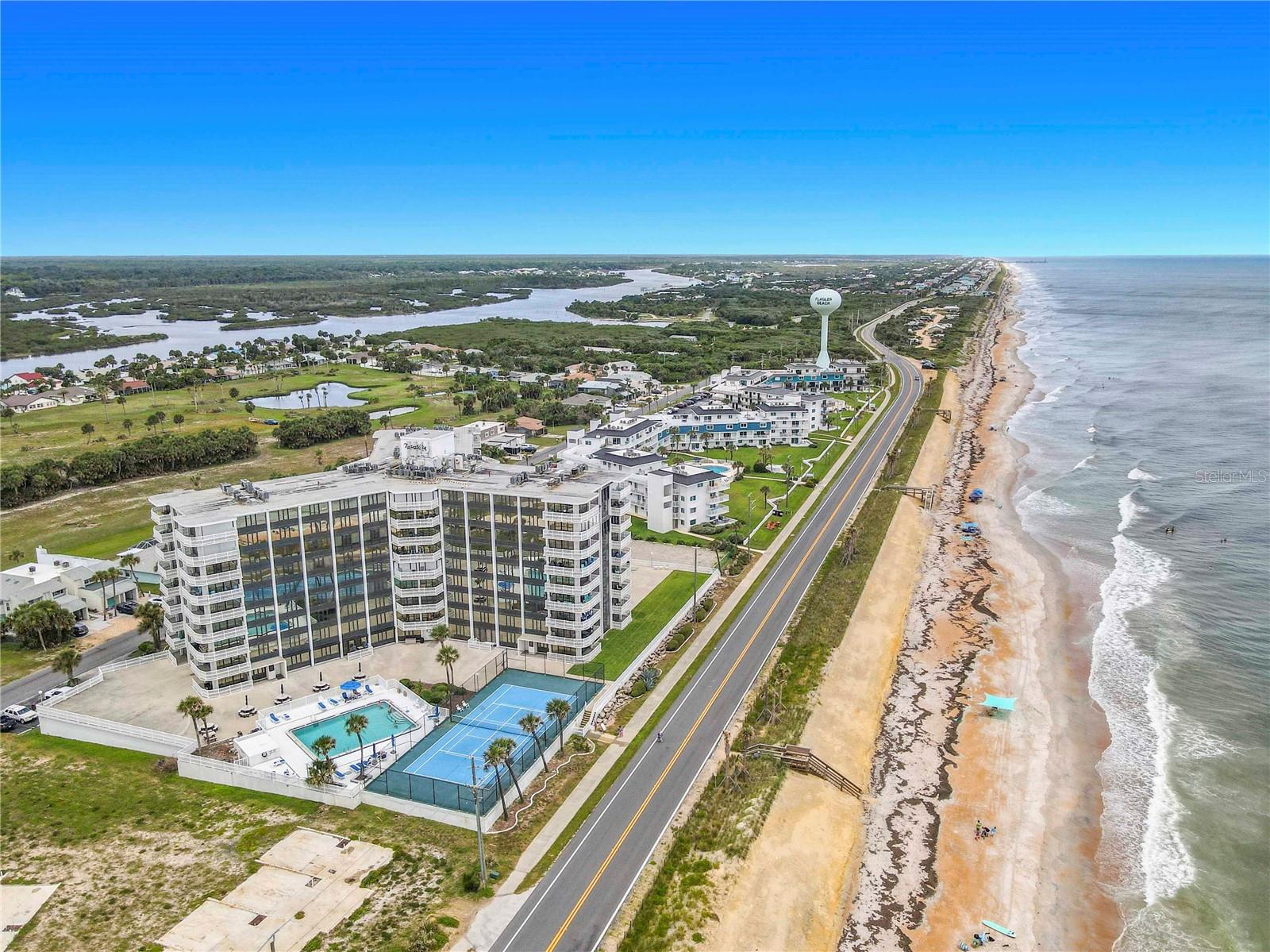 NAUTILUS CONDO - Residential