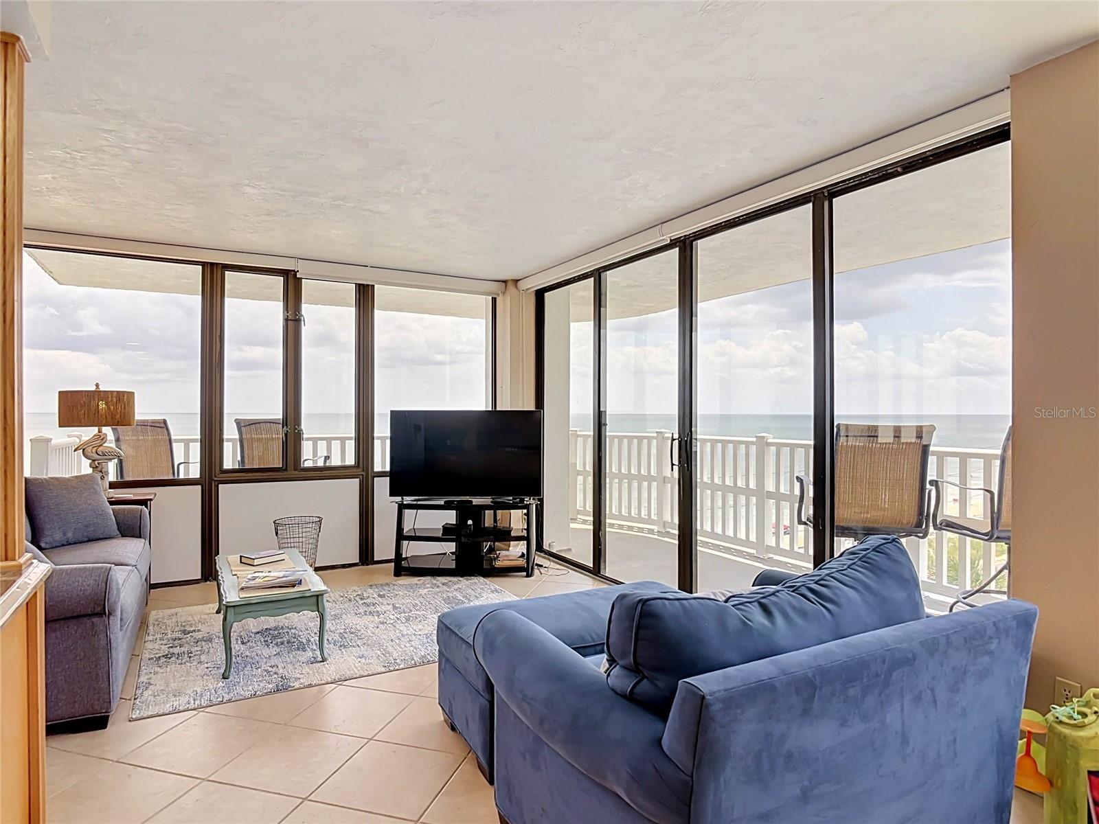 NAUTILUS CONDO - Residential