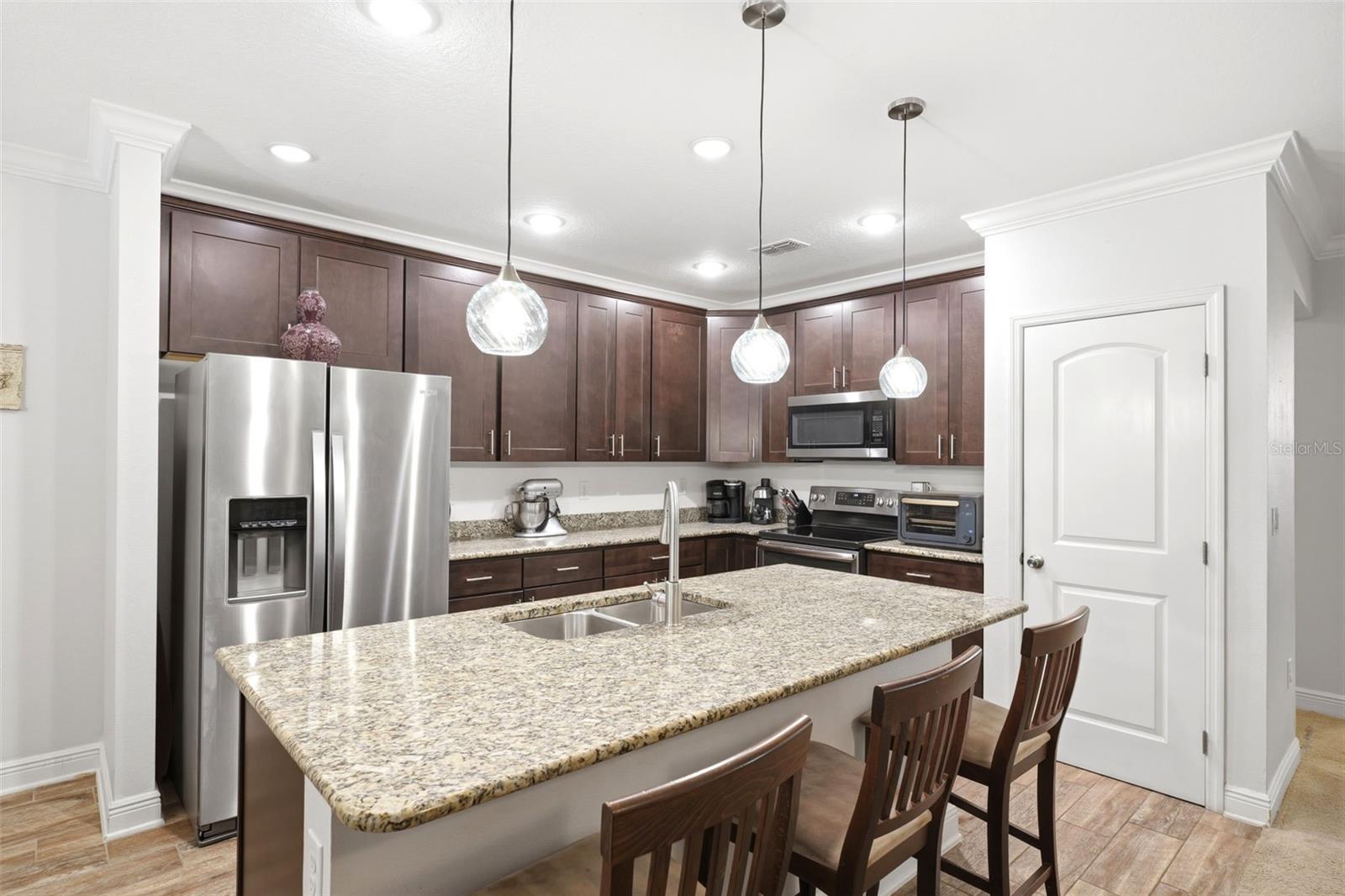 ROYAL HIGHLANDS - Residential