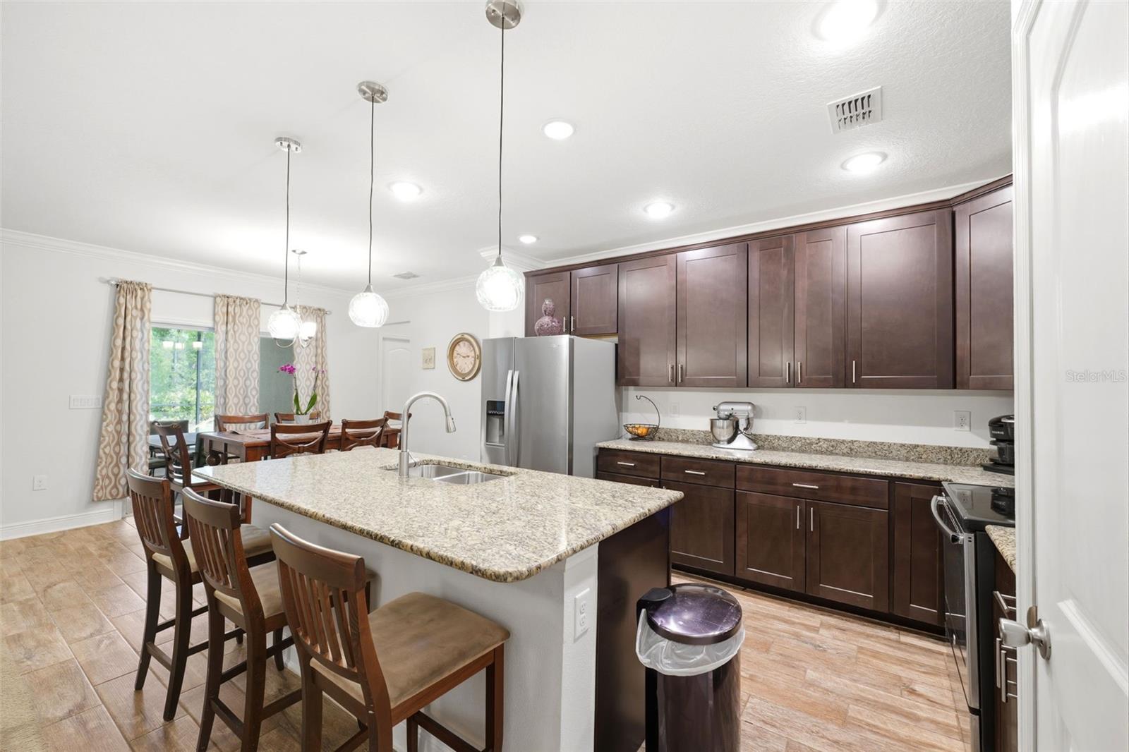 ROYAL HIGHLANDS - Residential