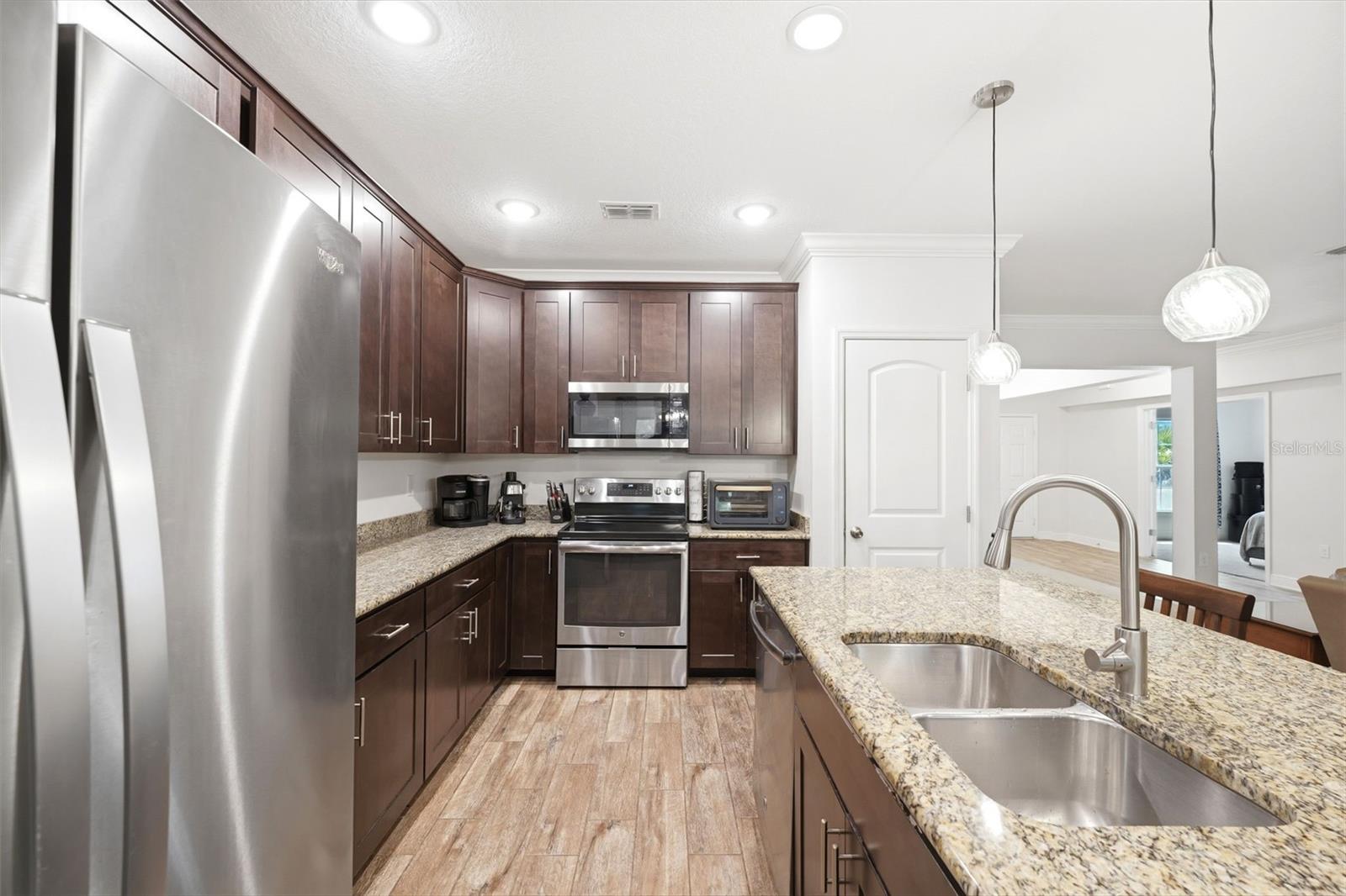 ROYAL HIGHLANDS - Residential