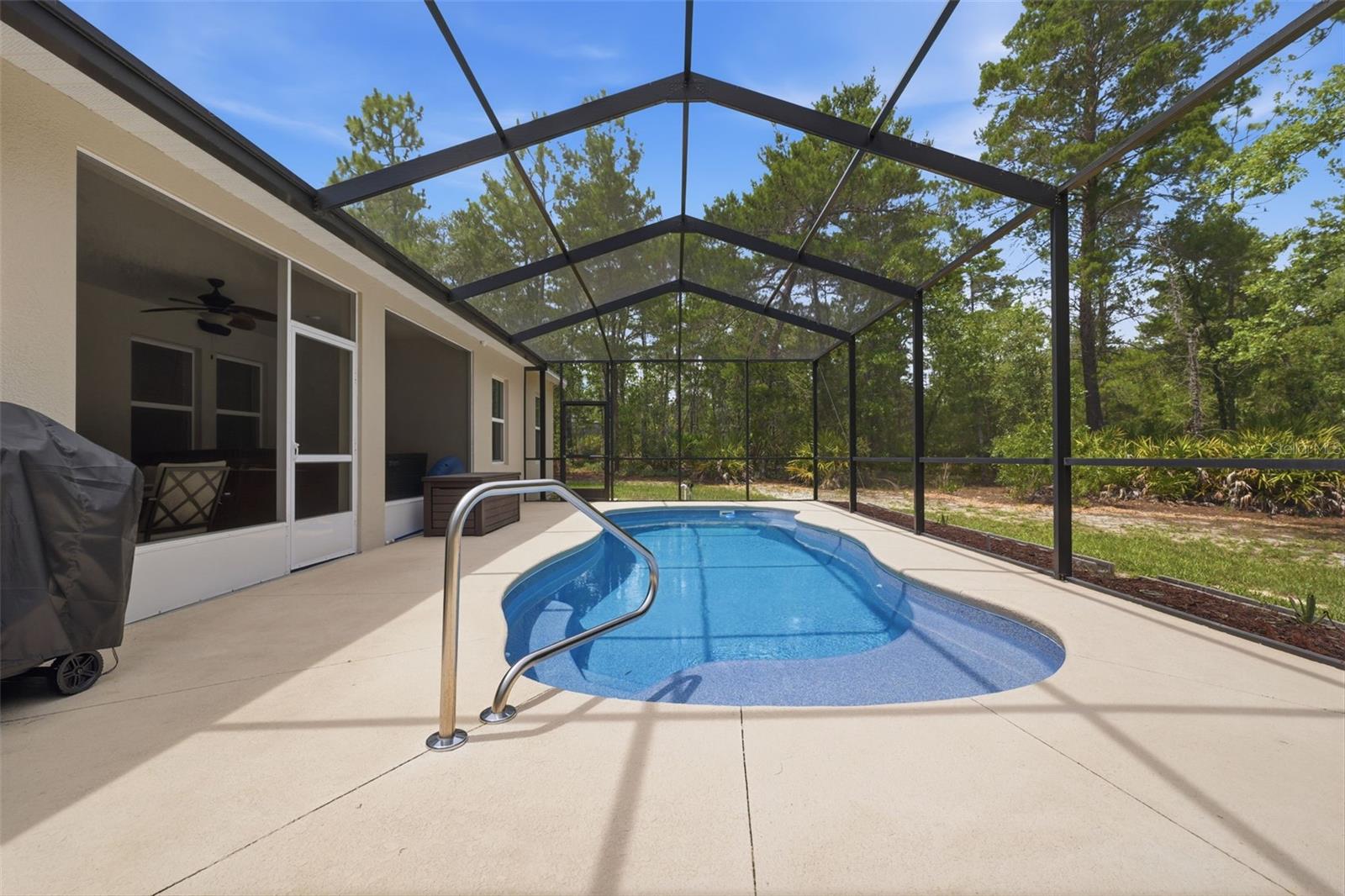 ROYAL HIGHLANDS - Residential