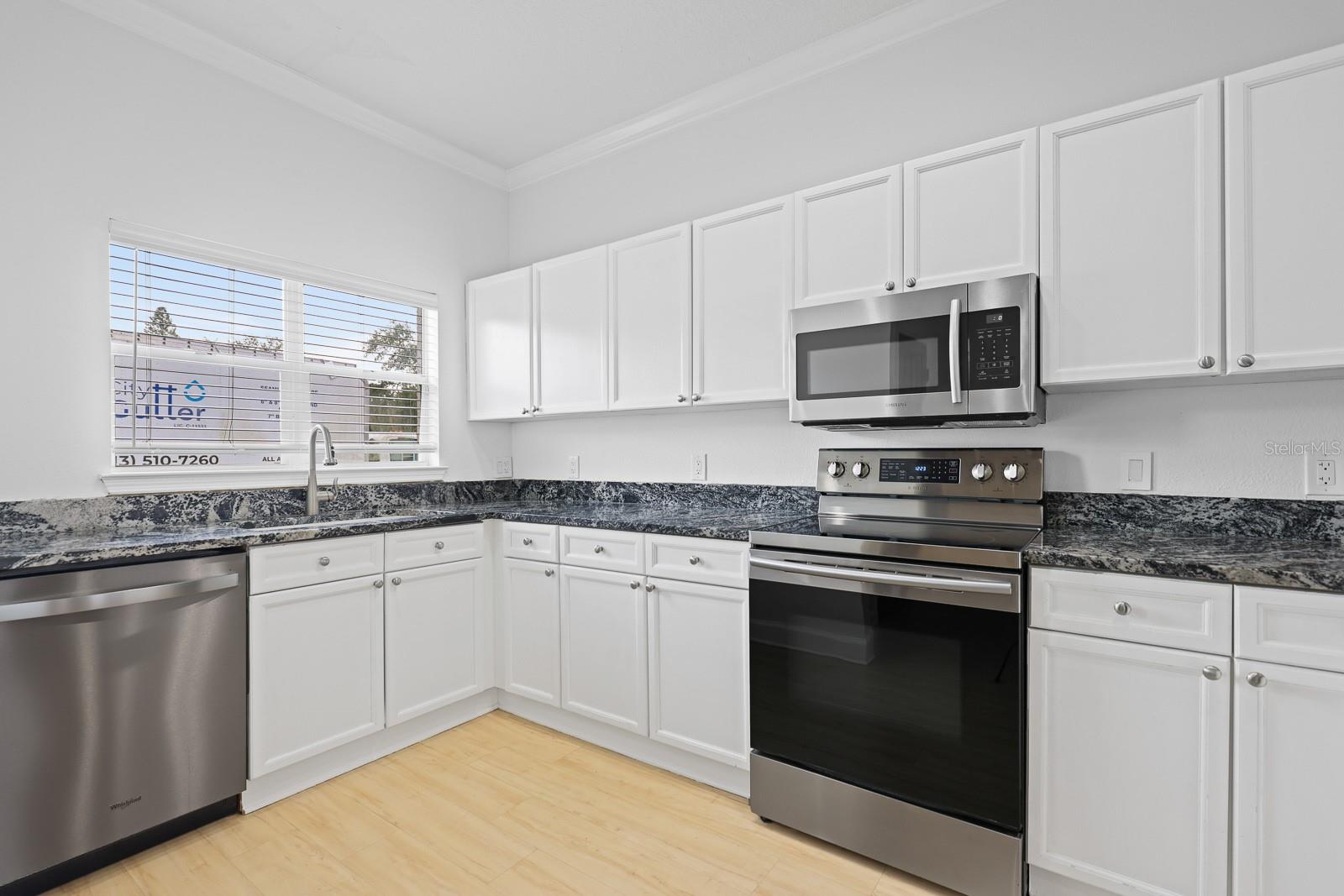 WESTSHORE TWNHMS - Residential Lease