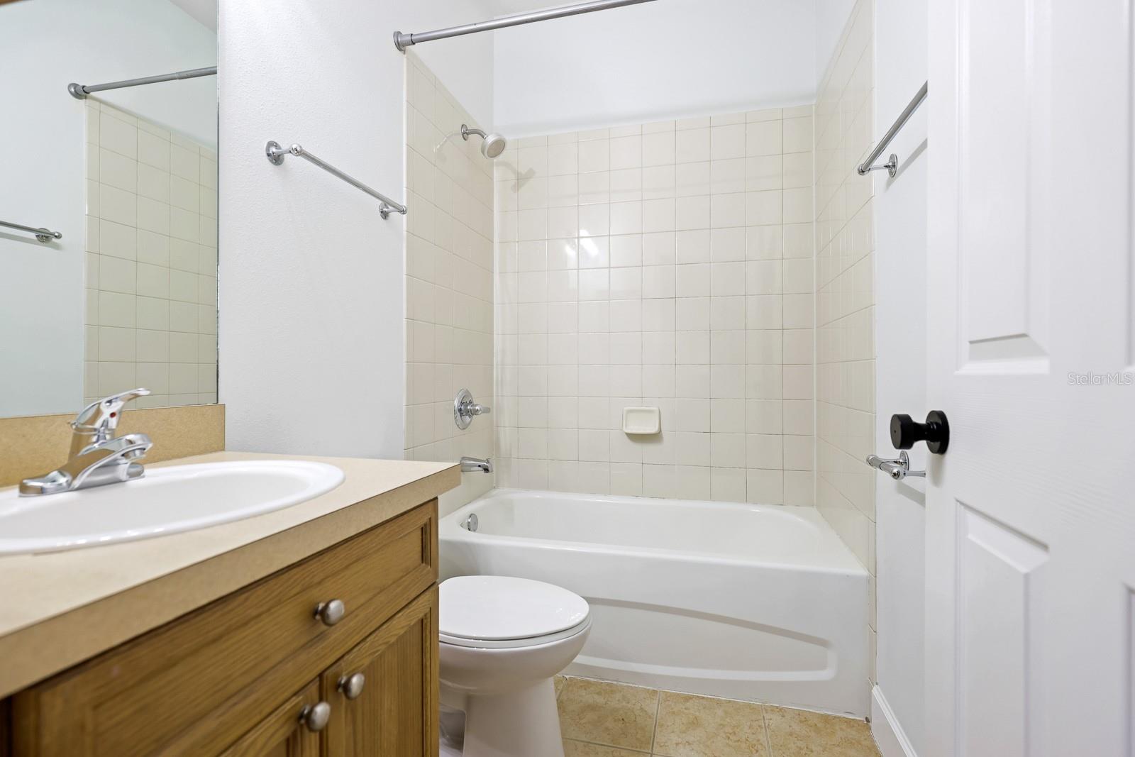 WESTSHORE TWNHMS - Residential Lease