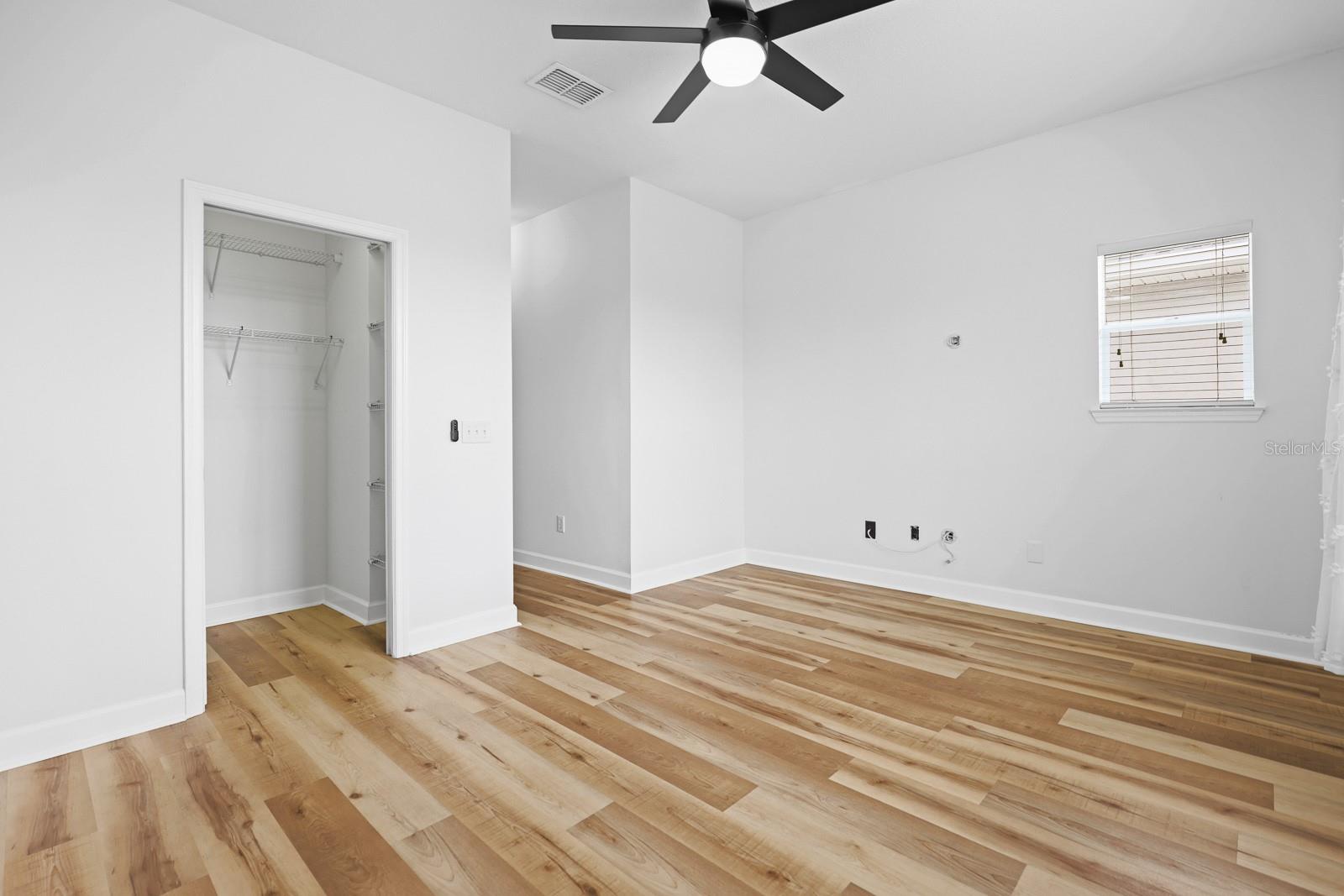 WESTSHORE TWNHMS - Residential Lease