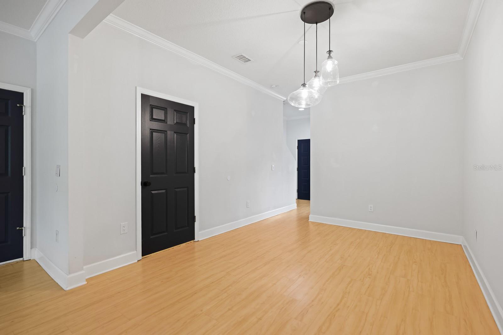 WESTSHORE TWNHMS - Residential Lease