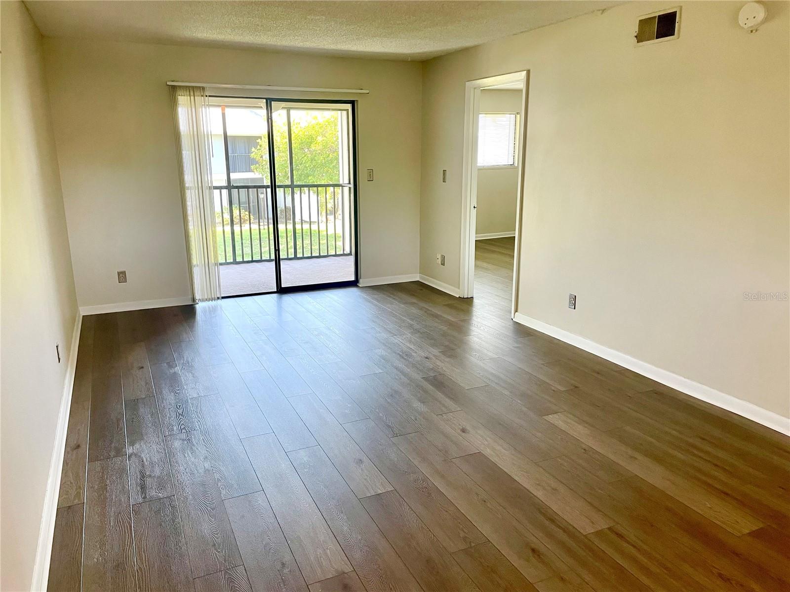HARBOR PINES, A CONDO OR1439/4215 - Residential Lease