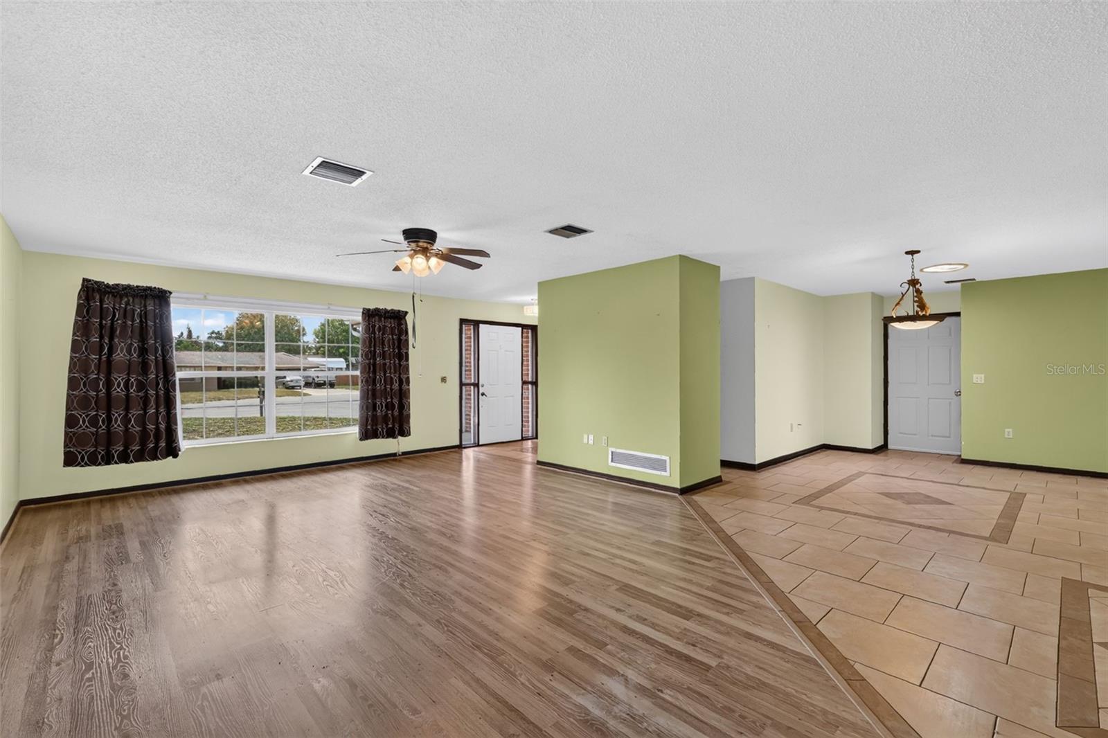 LAKE DORA PINES - Residential