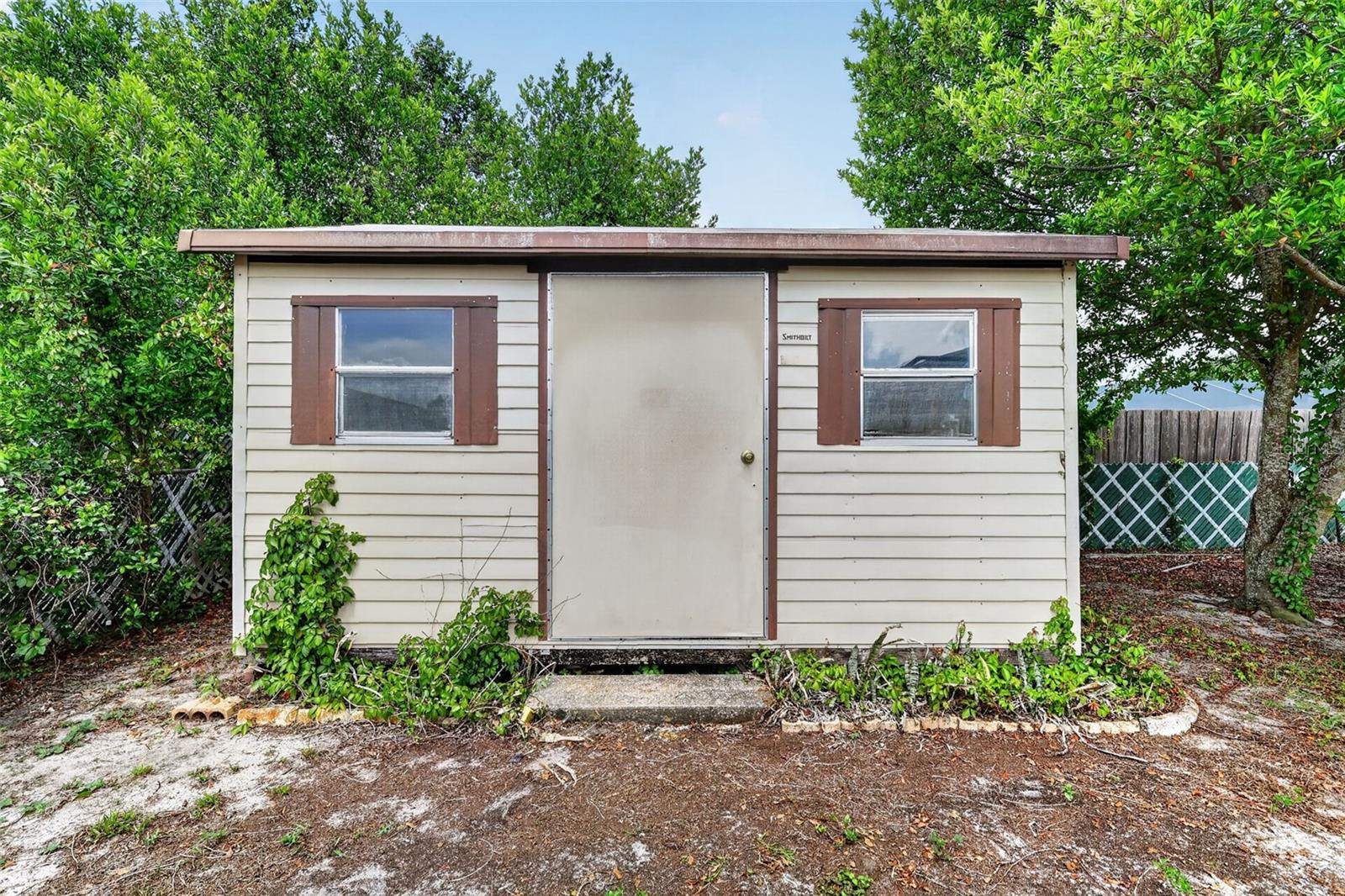 LAKE DORA PINES - Residential