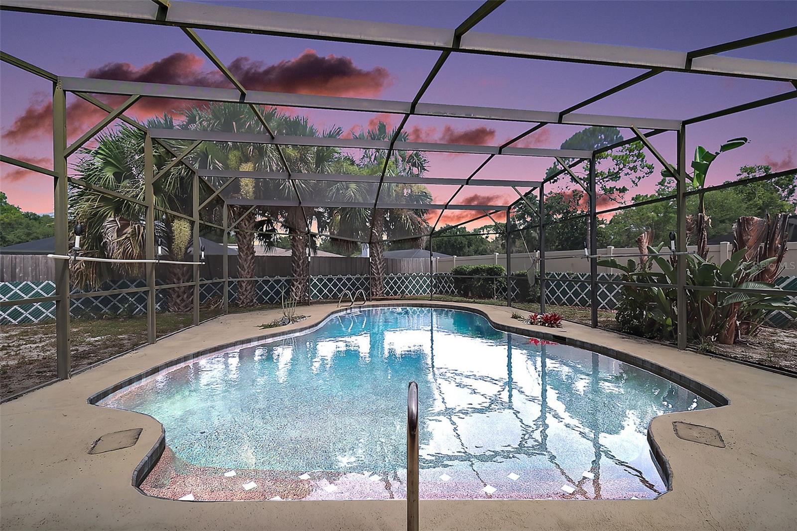 LAKE DORA PINES - Residential