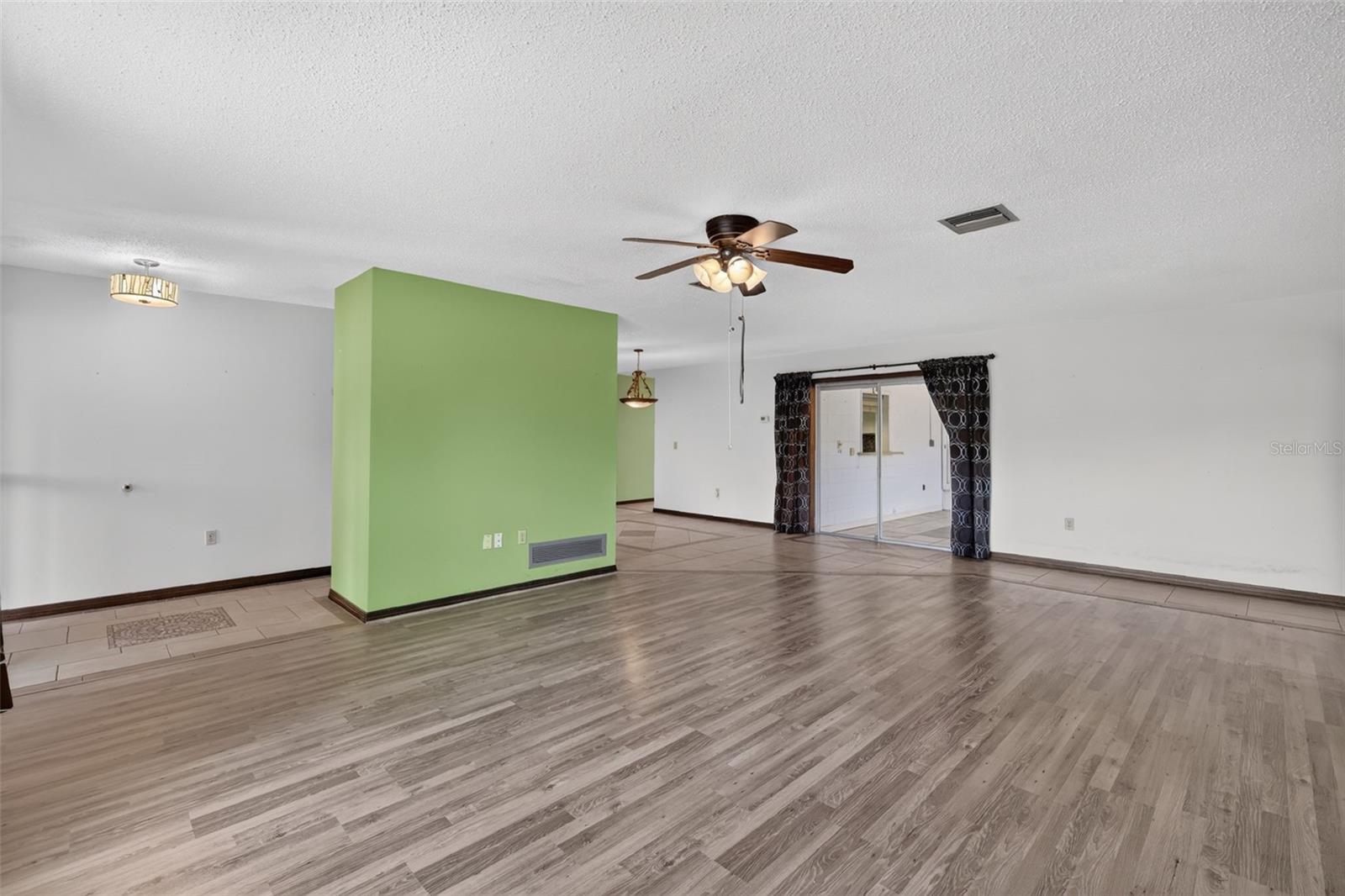 LAKE DORA PINES - Residential