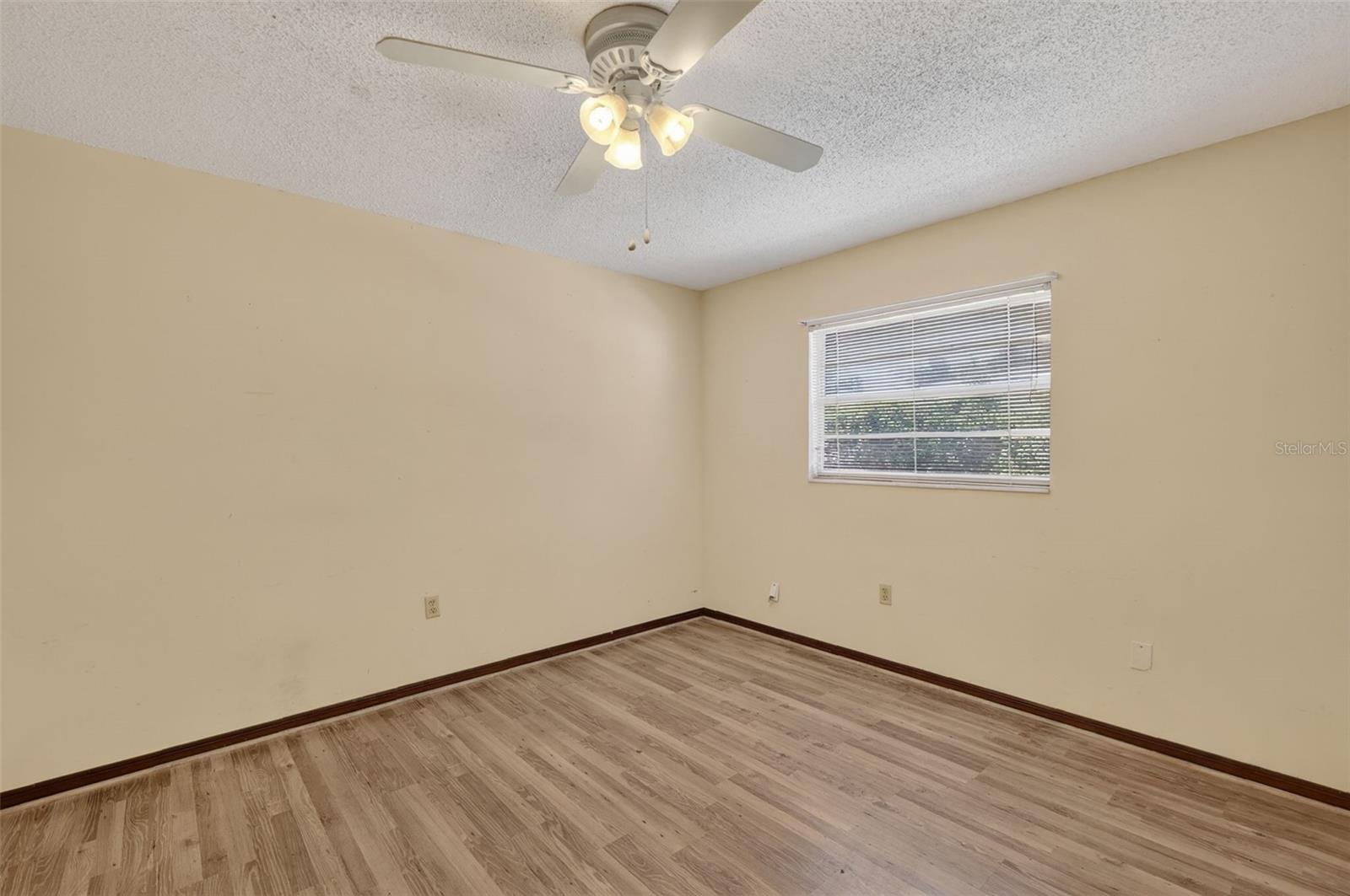 LAKE DORA PINES - Residential