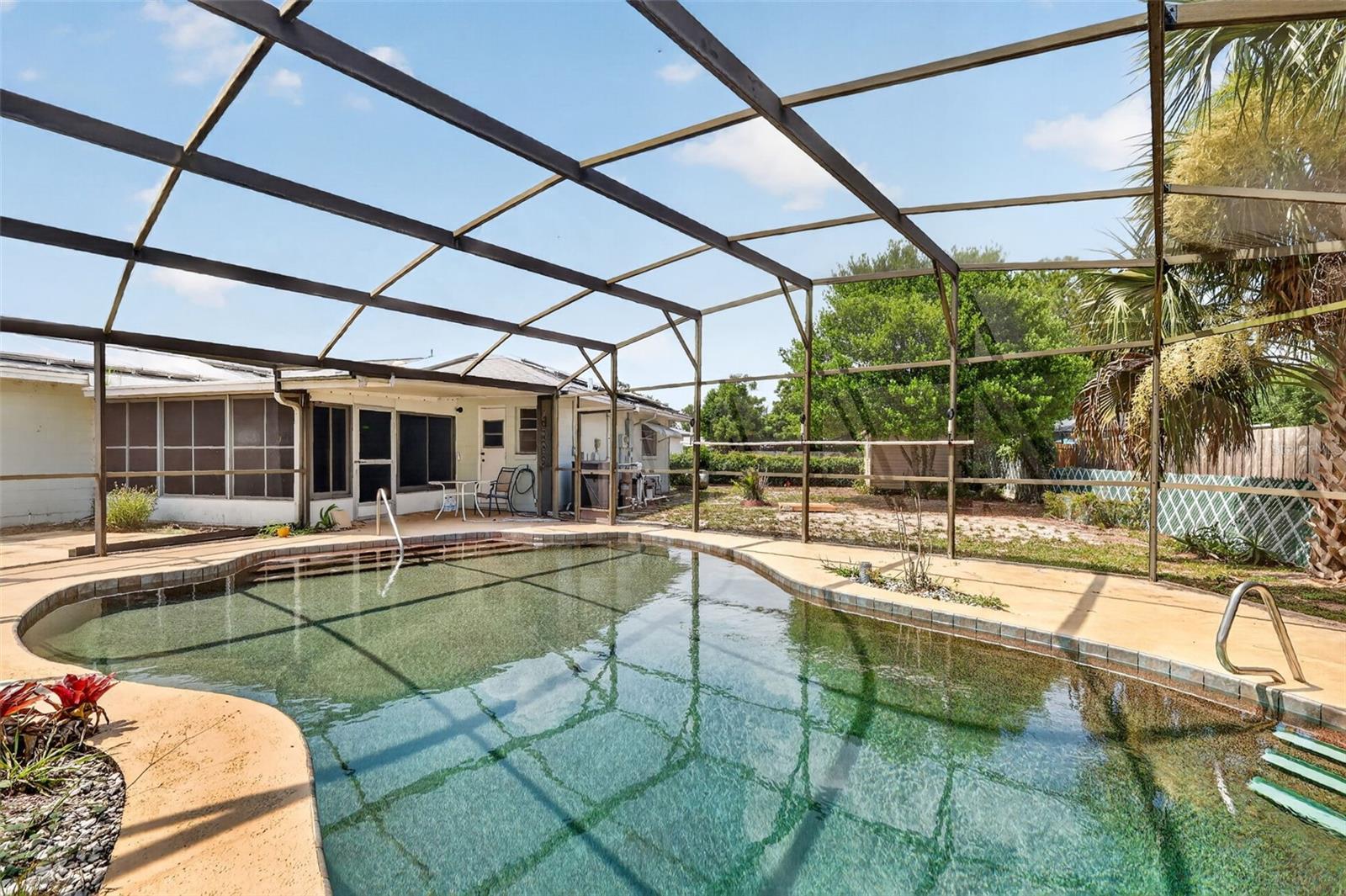 LAKE DORA PINES - Residential