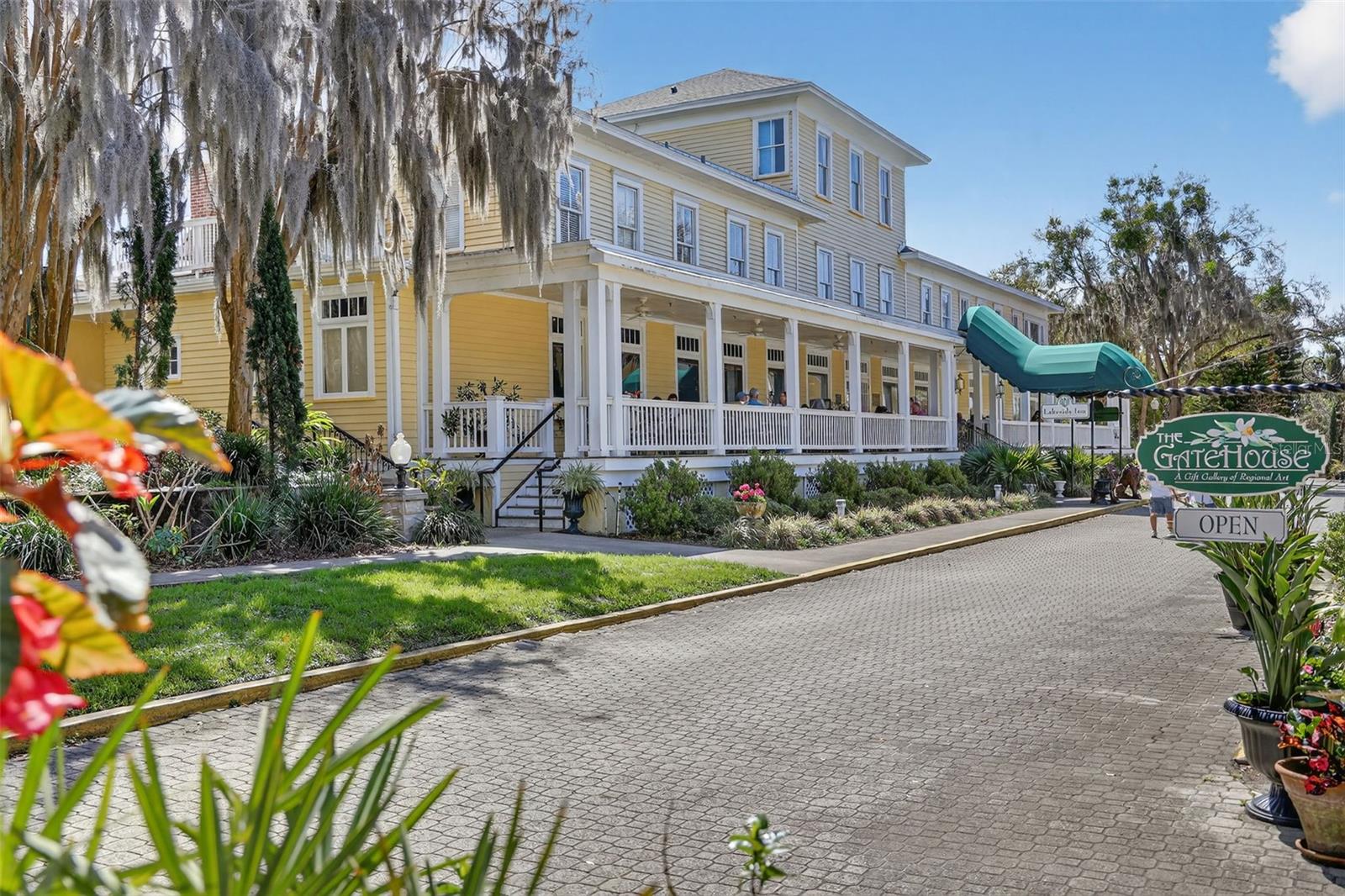 LAKE DORA PINES - Residential