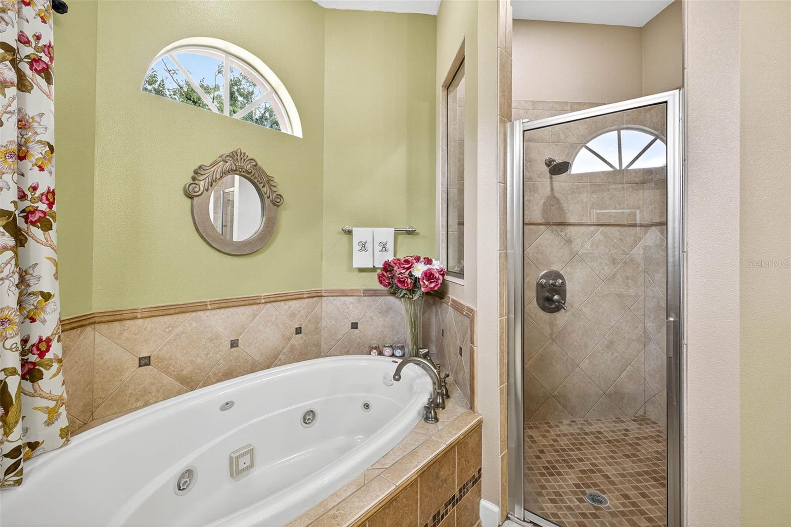 VIRGINIA ACRES - Residential