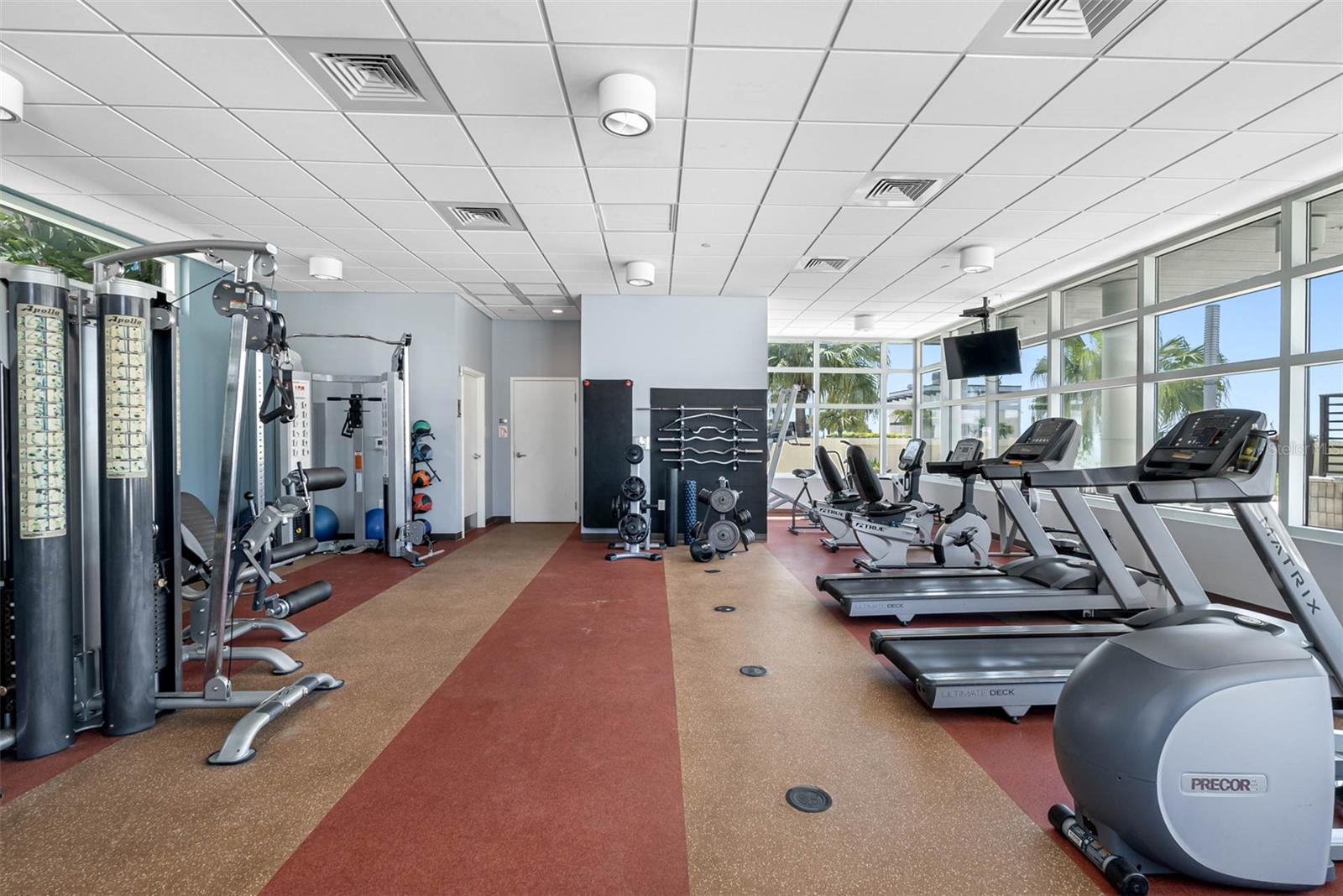 GRAND CENTRAL AT KENNEDY RESID - Residential