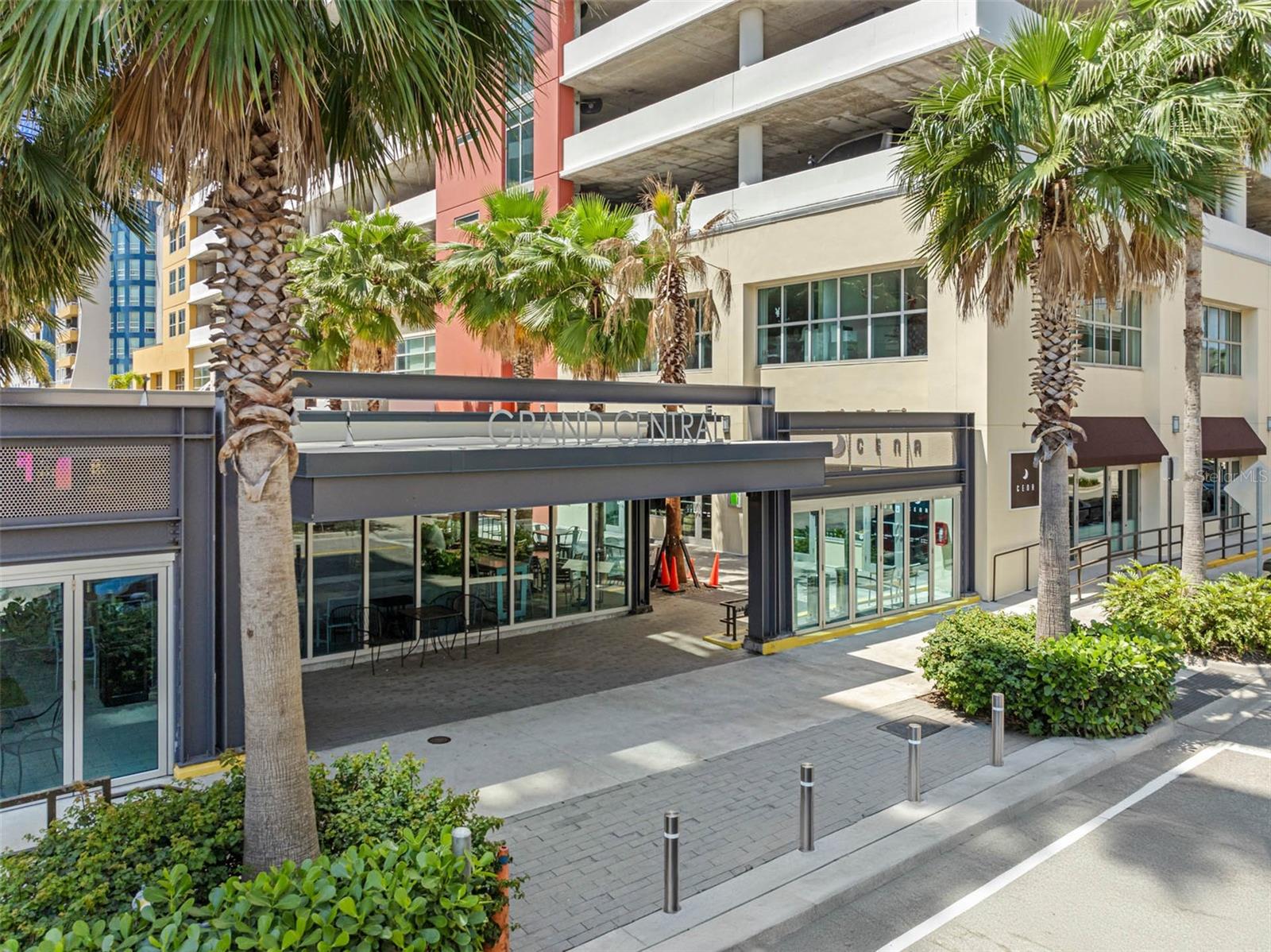 GRAND CENTRAL AT KENNEDY RESID - Residential