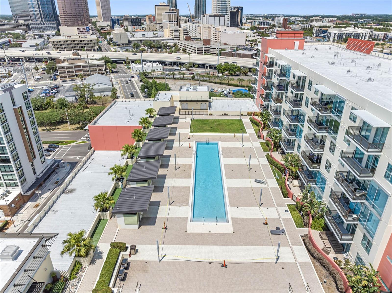 GRAND CENTRAL AT KENNEDY RESID - Residential